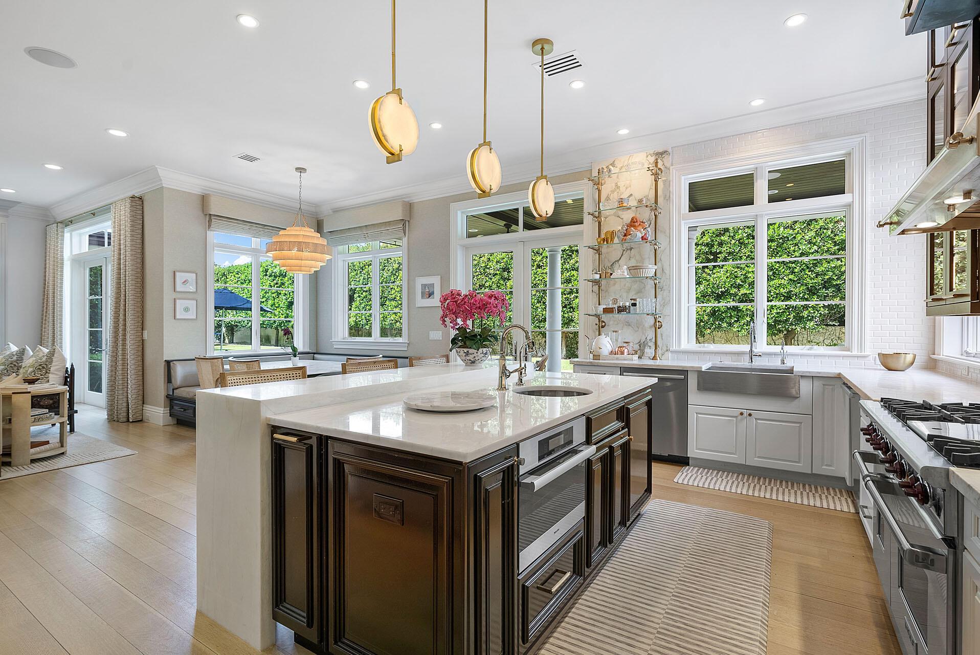 ROYAL PALM YACHT & COUNTRY CLUB - Residential