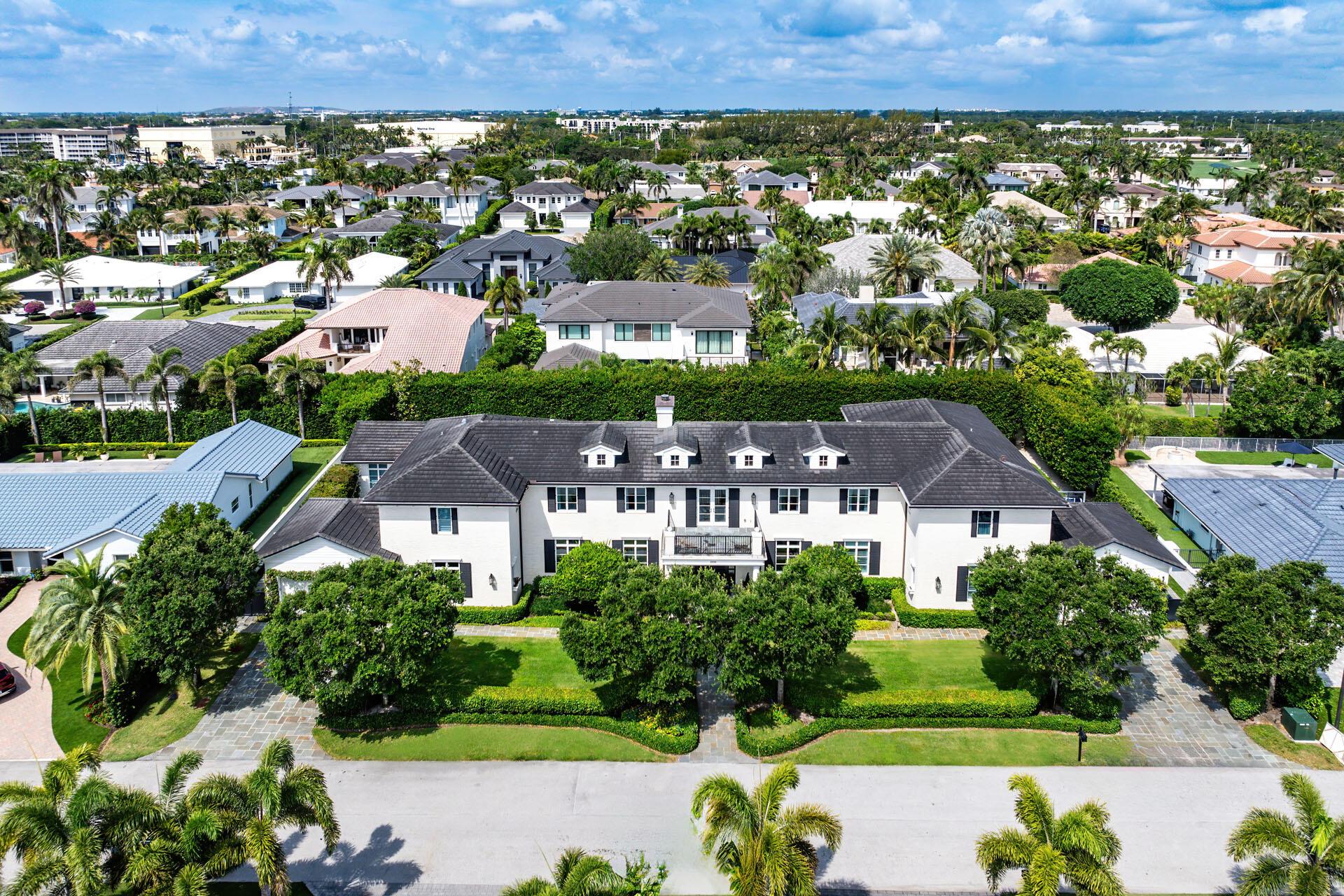 ROYAL PALM YACHT & COUNTRY CLUB - Residential