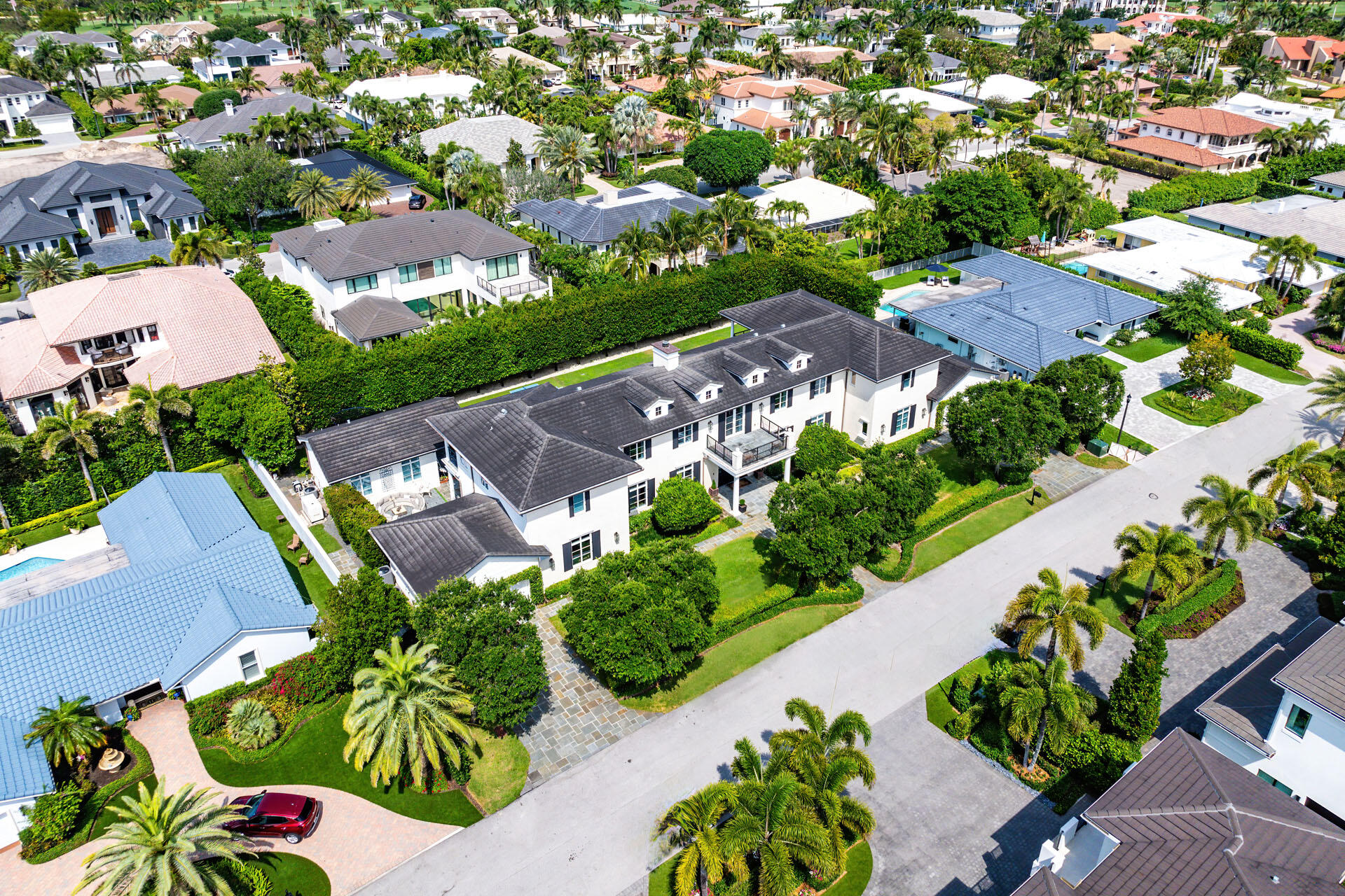 ROYAL PALM YACHT & COUNTRY CLUB - Residential