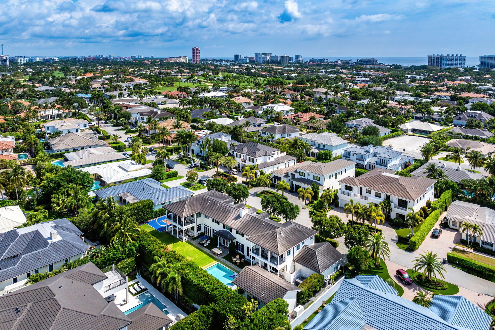 ROYAL PALM YACHT & COUNTRY CLUB - Residential