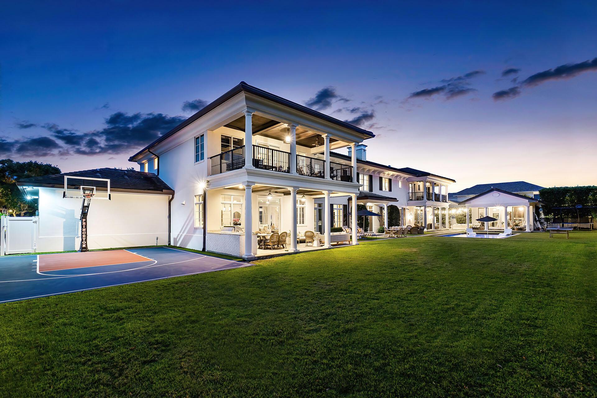 ROYAL PALM YACHT & COUNTRY CLUB - Residential