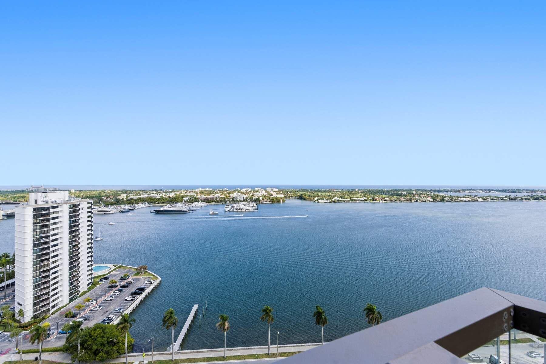 FORTE RESIDENCES CONDO - Residential