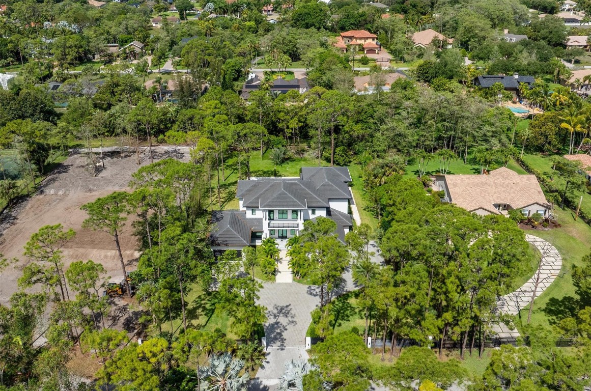 PINE TREE ESTATES - Residential