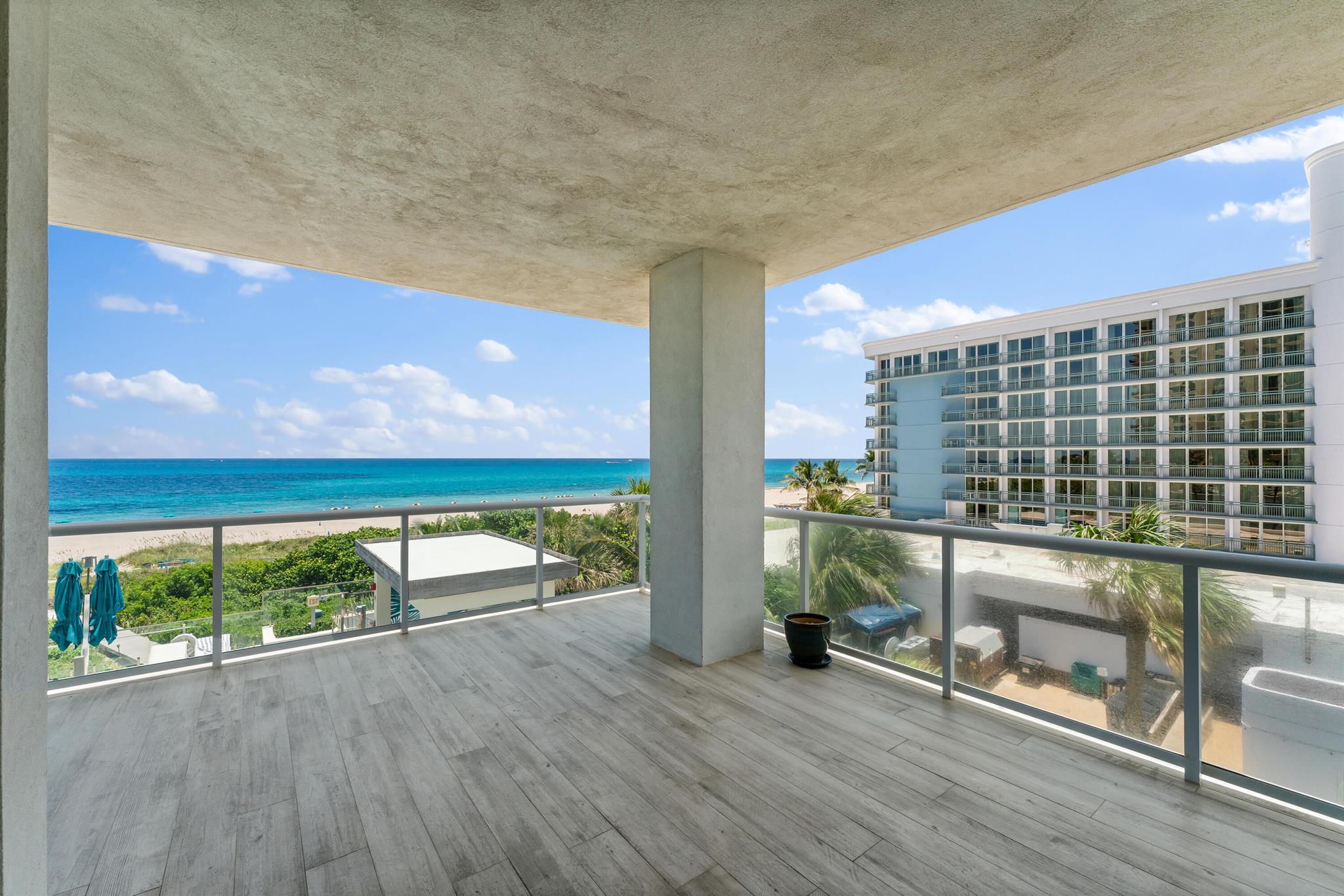 VISTABLUE SINGER ISLAND CONDO - Residential