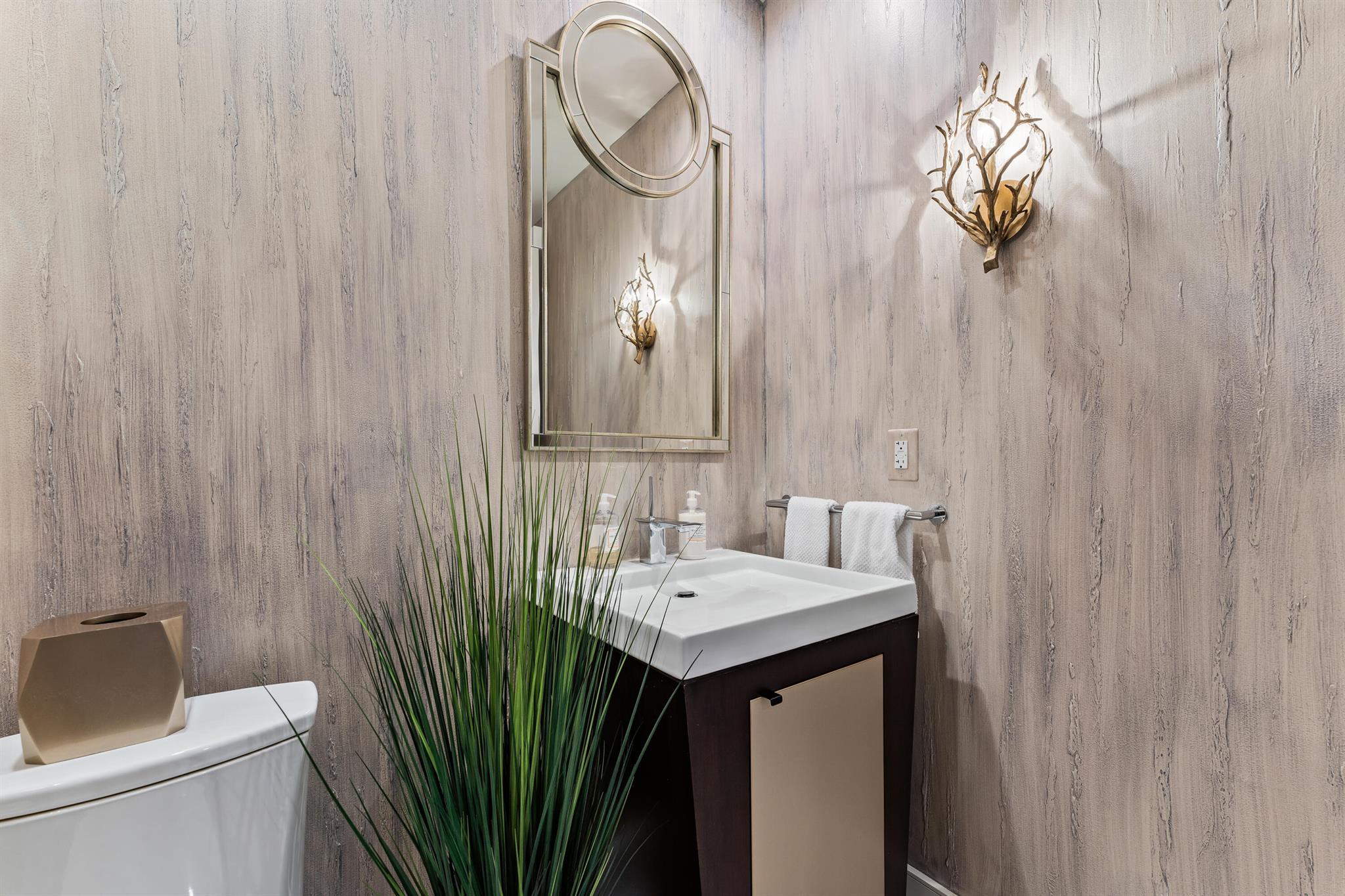 VISTABLUE SINGER ISLAND CONDO - Residential