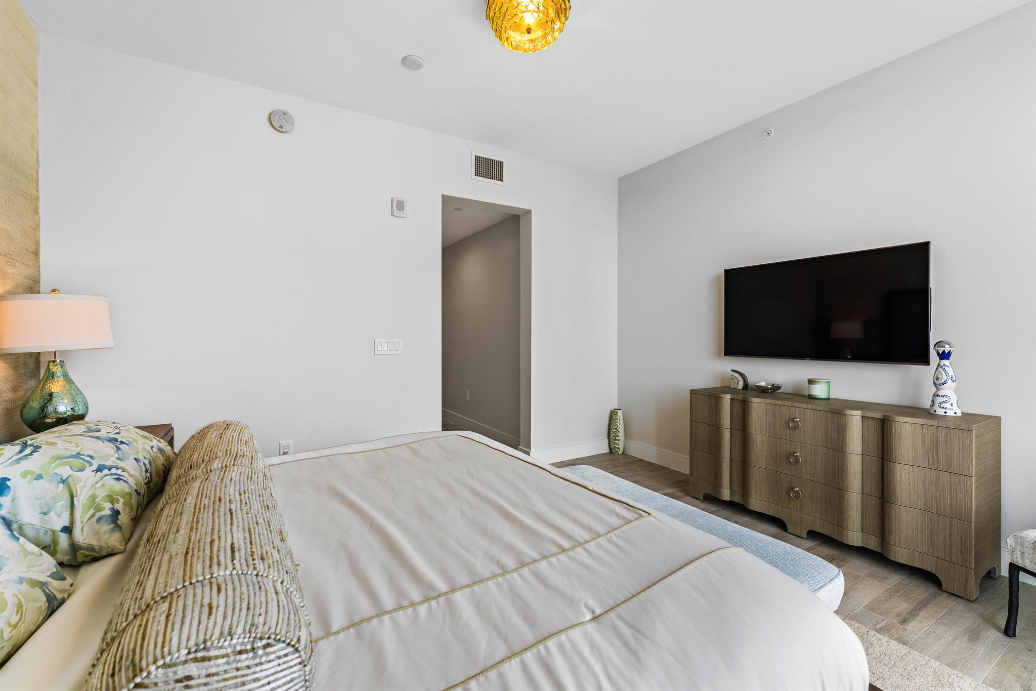 VISTABLUE SINGER ISLAND CONDO - Residential