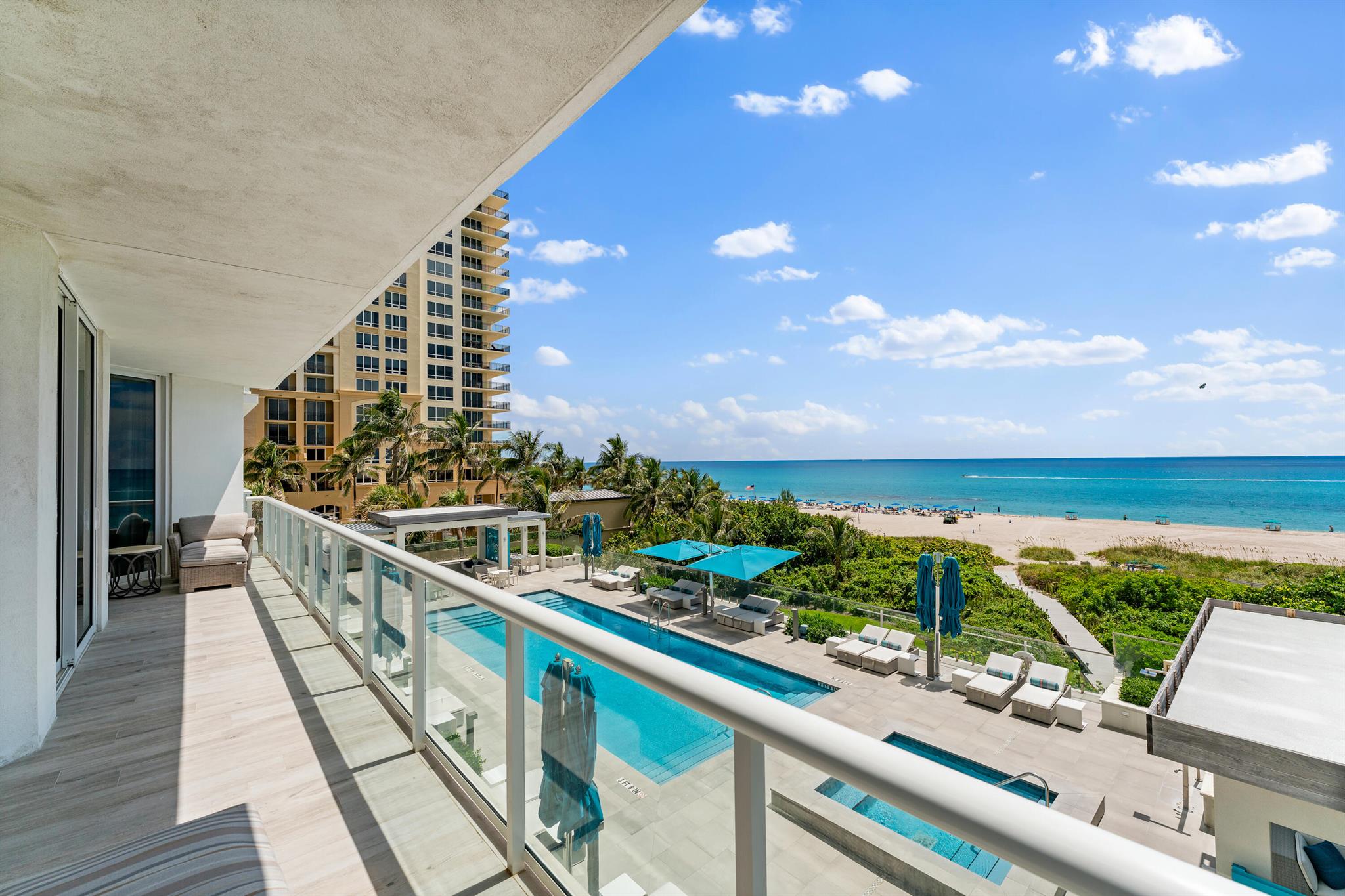 VISTABLUE SINGER ISLAND CONDO - Residential