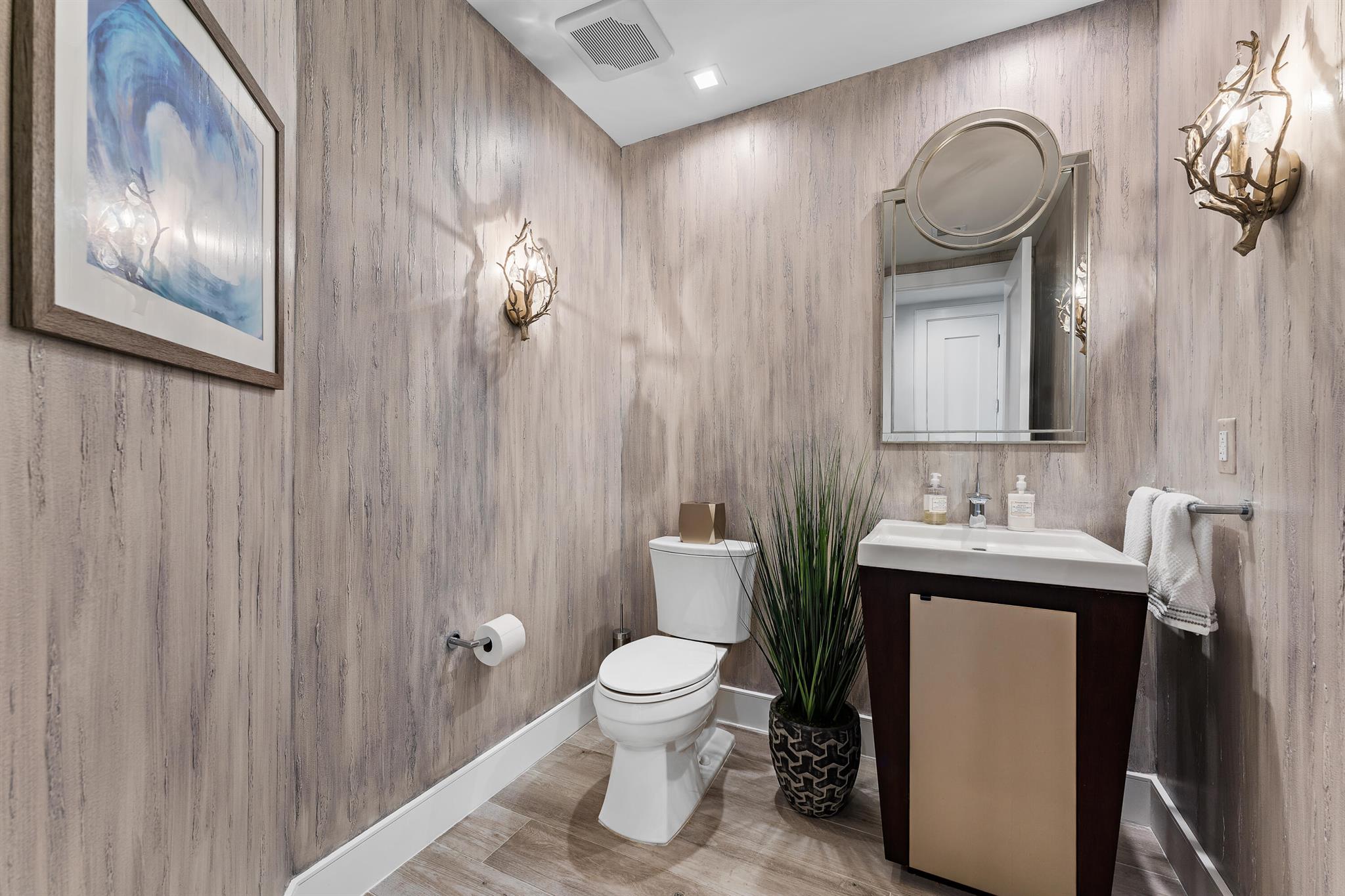 VISTABLUE SINGER ISLAND CONDO - Residential