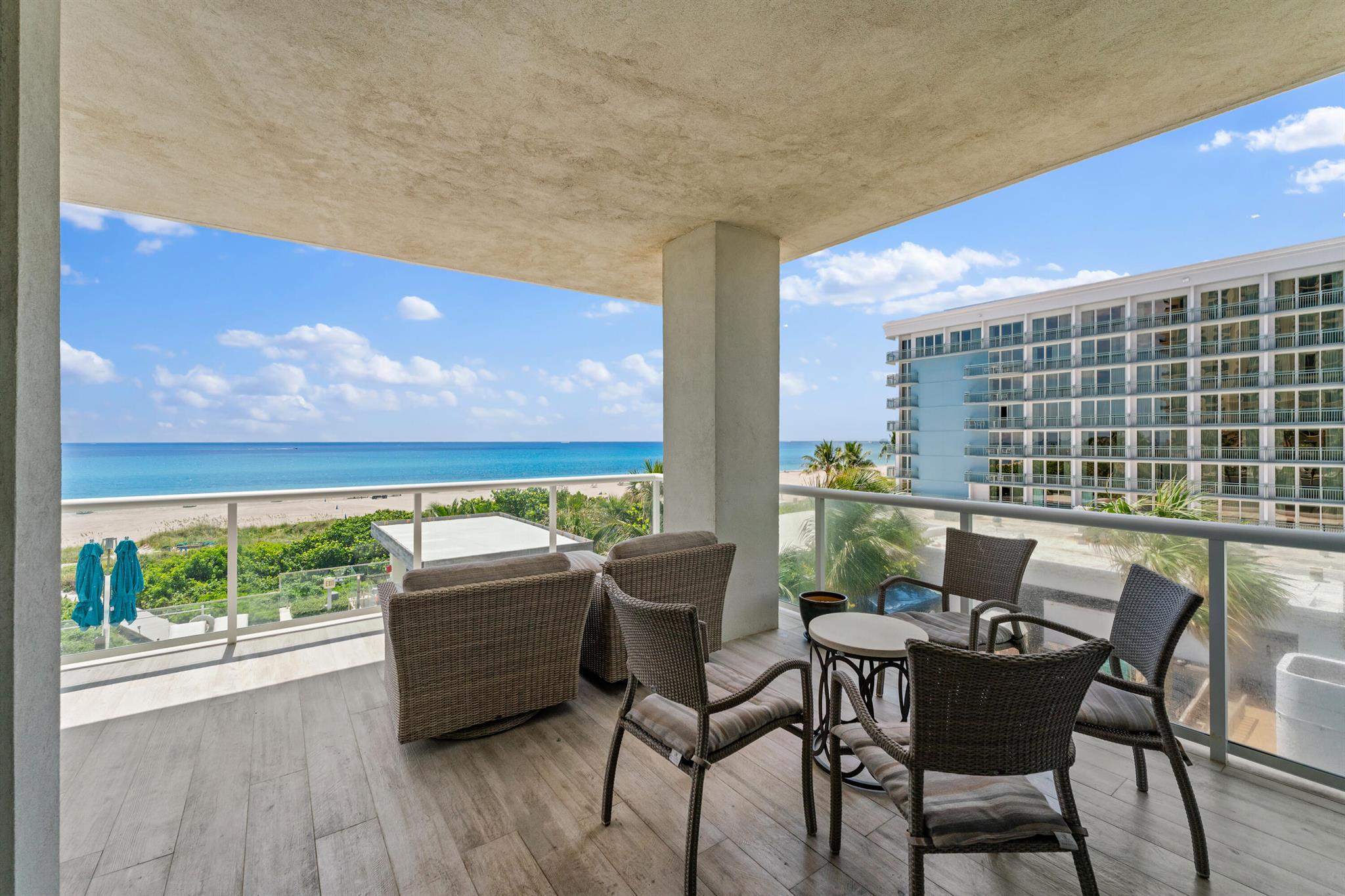VISTABLUE SINGER ISLAND CONDO - Residential