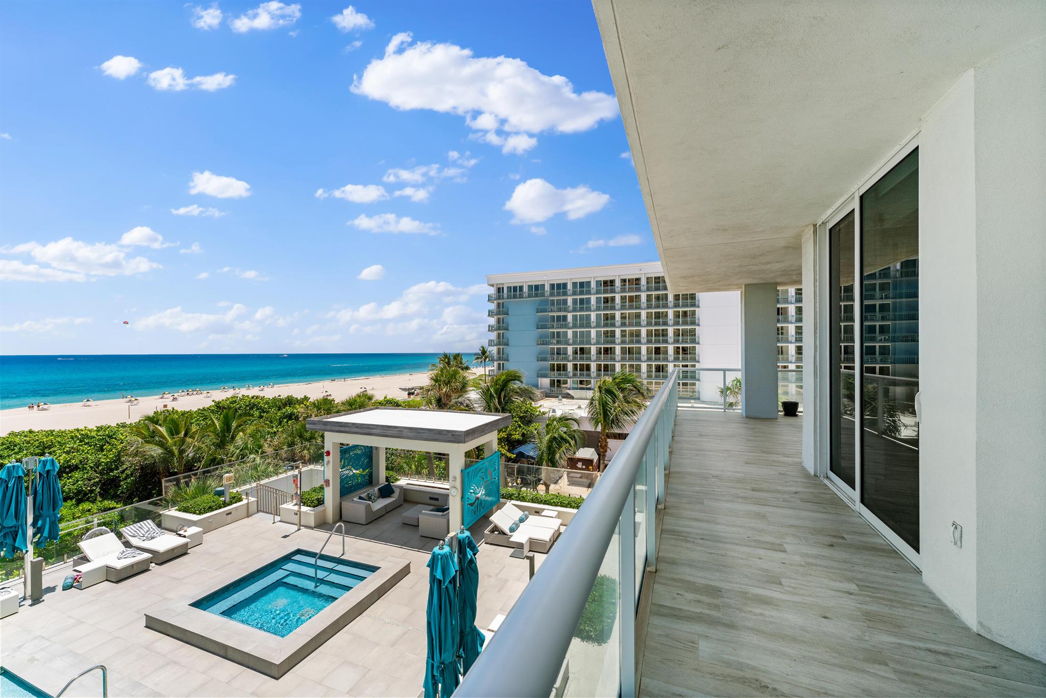 VISTABLUE SINGER ISLAND CONDO - Residential