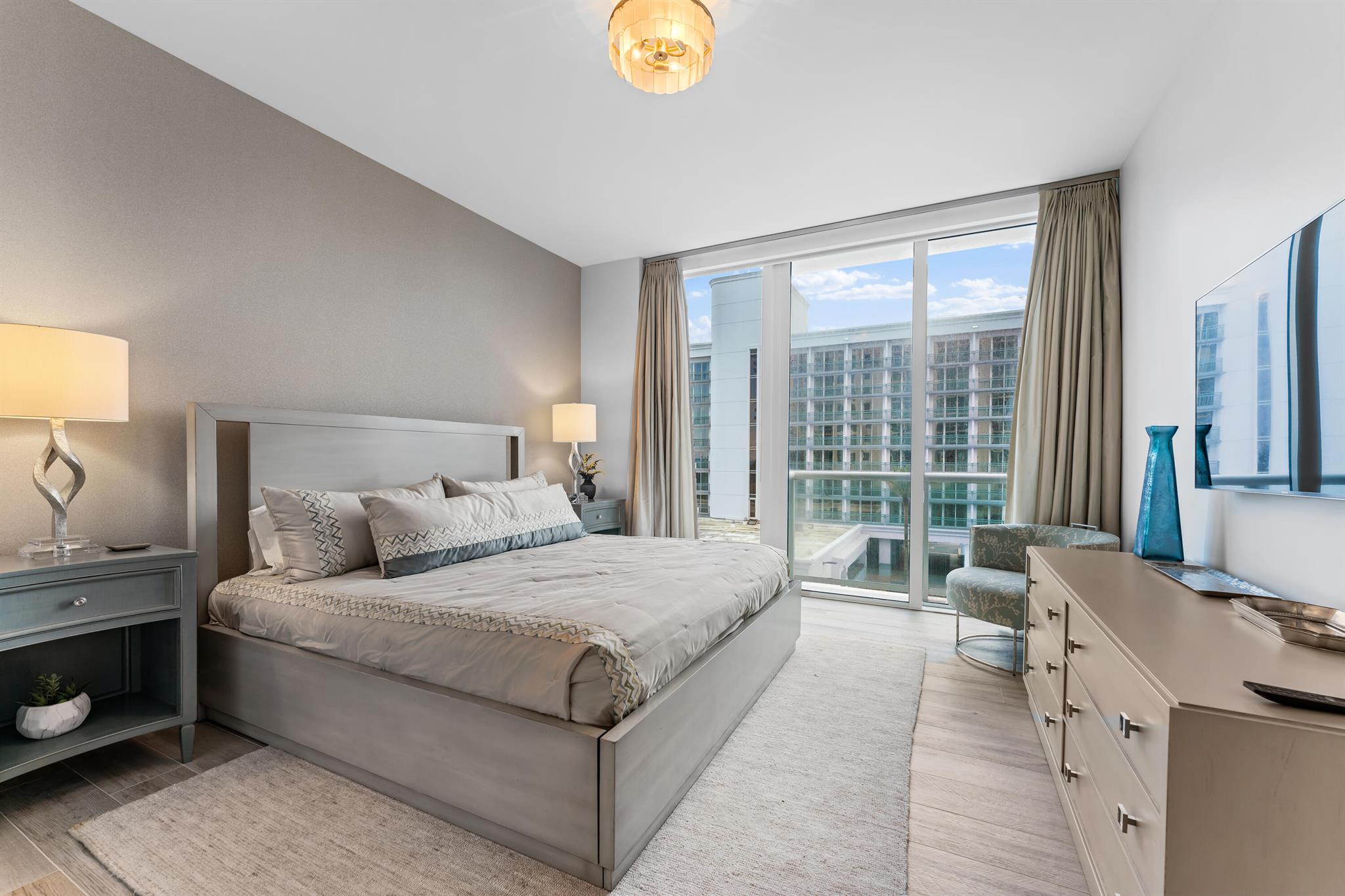 VISTABLUE SINGER ISLAND CONDO - Residential
