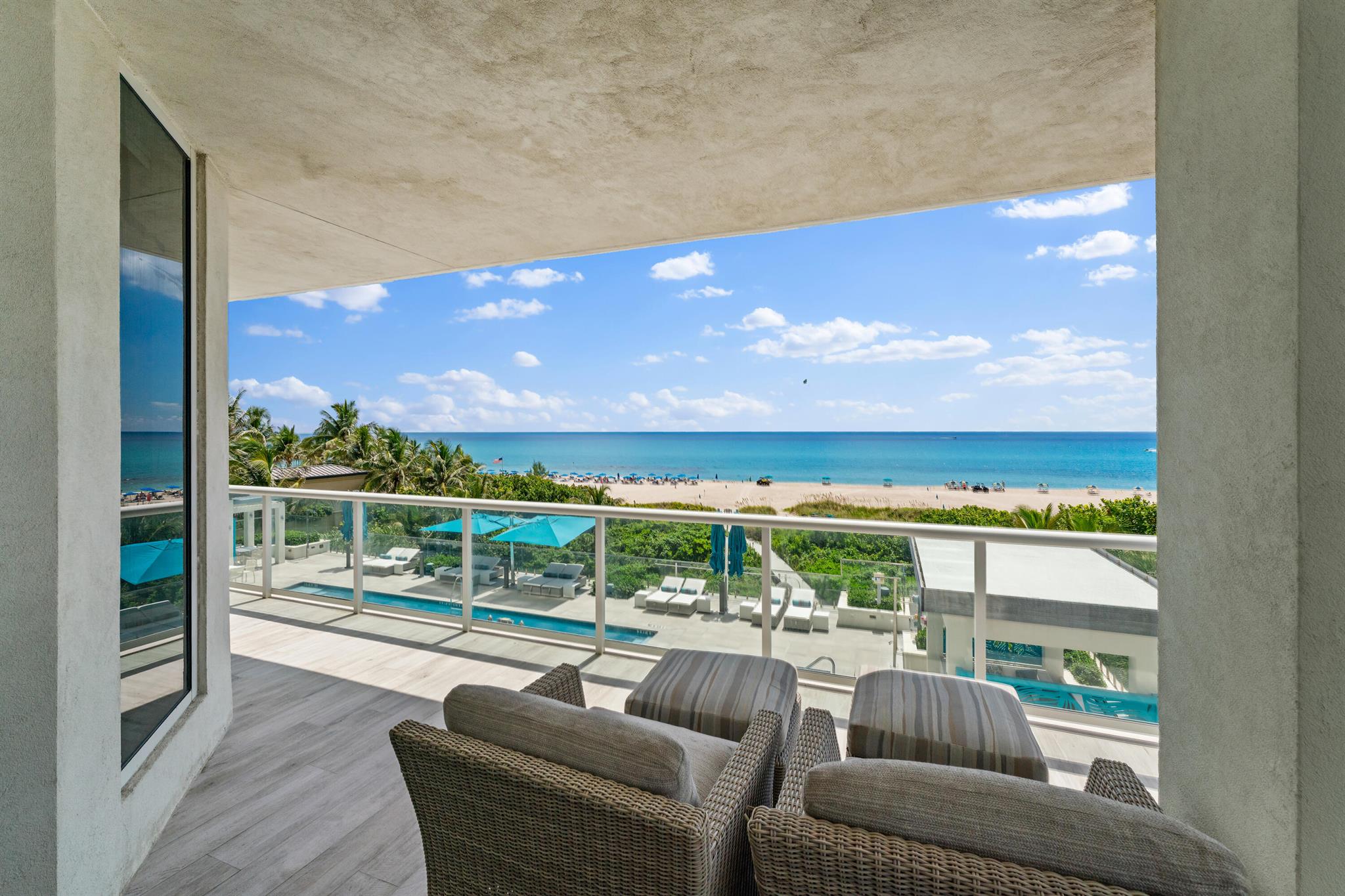VISTABLUE SINGER ISLAND CONDO - Residential