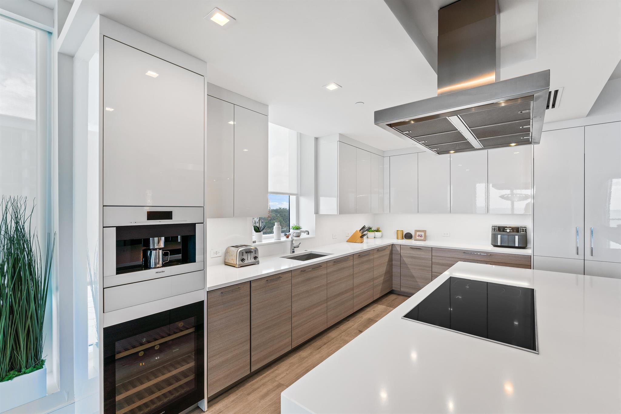 VISTABLUE SINGER ISLAND CONDO - Residential