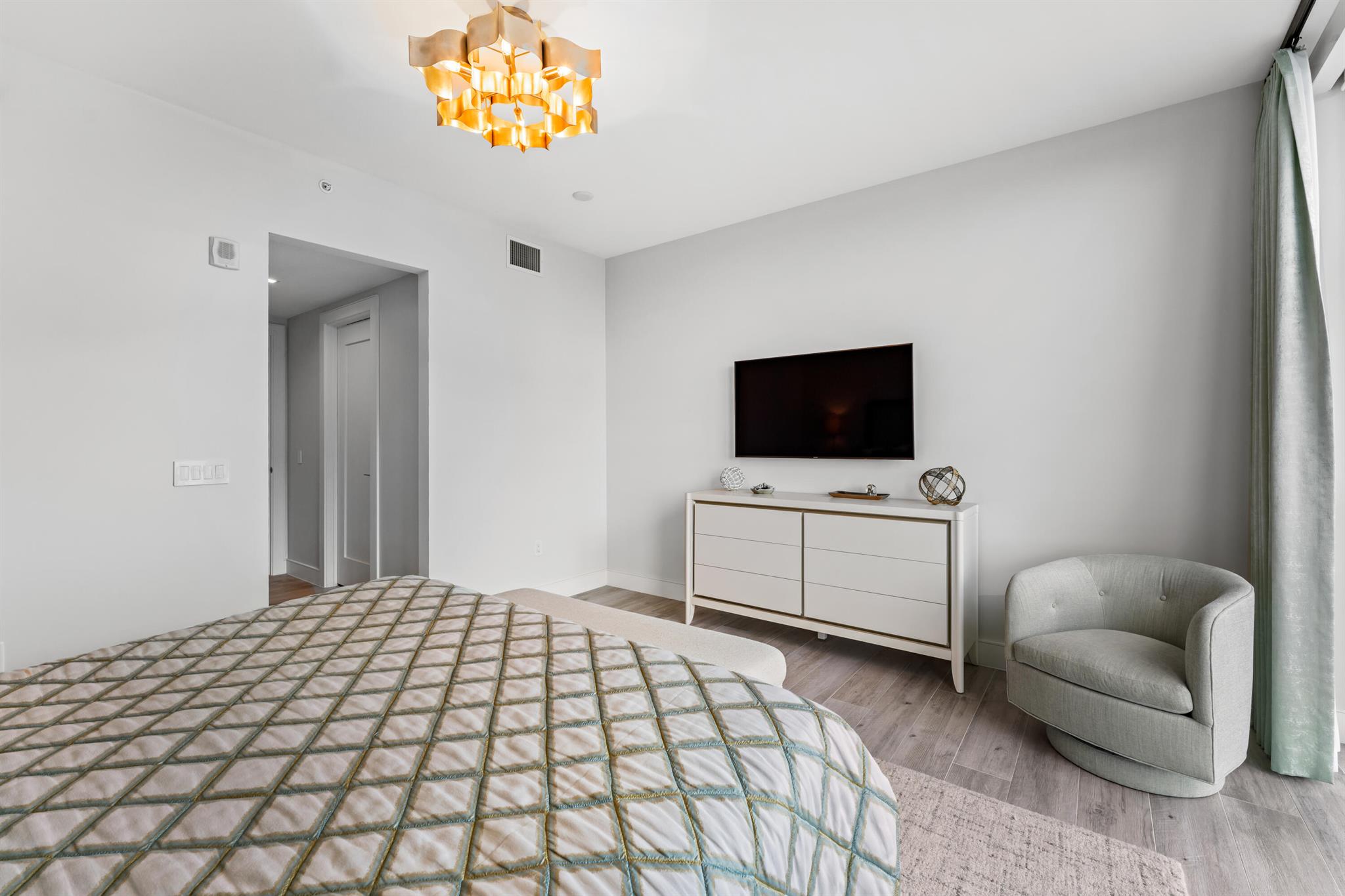 VISTABLUE SINGER ISLAND CONDO - Residential