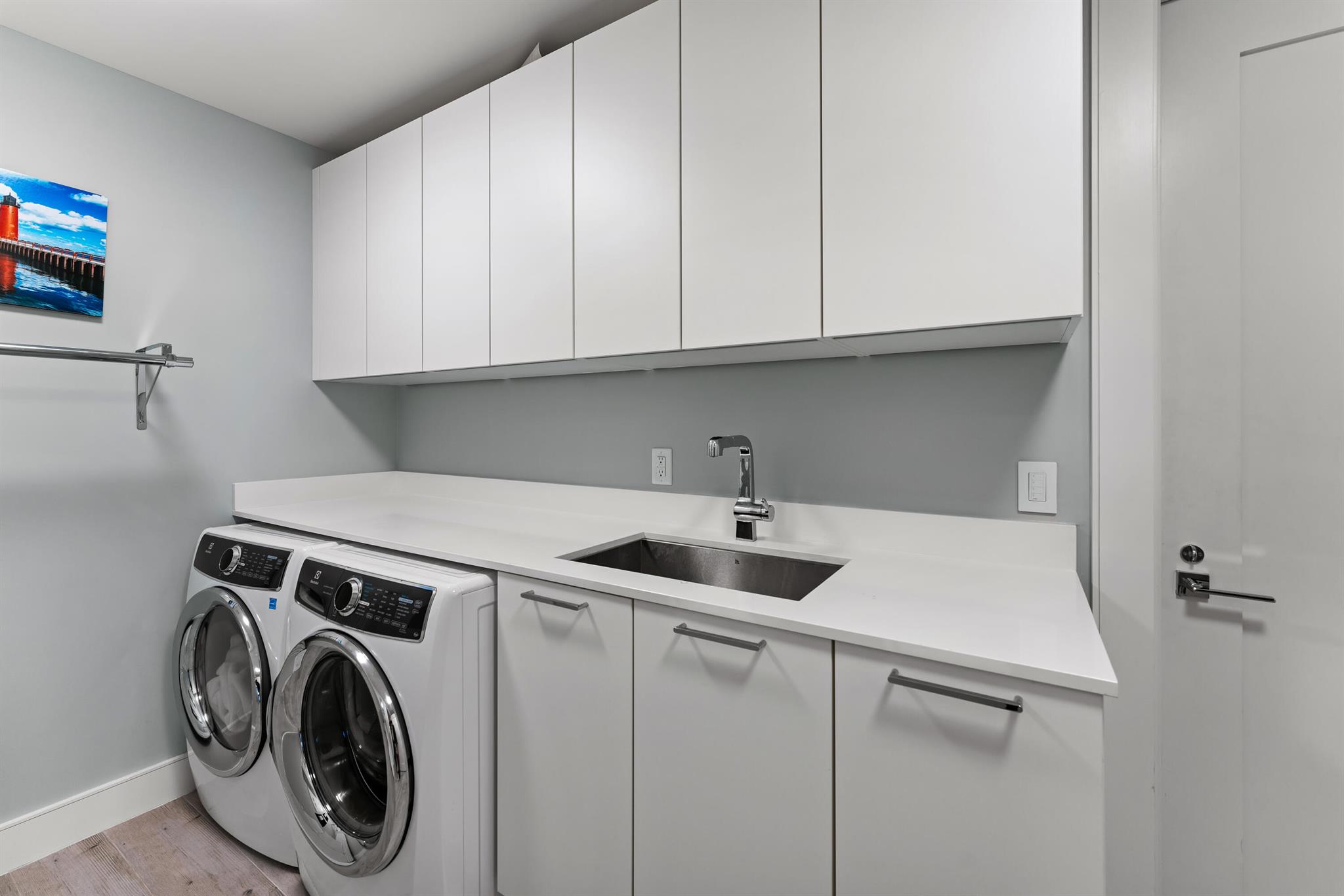 VISTABLUE SINGER ISLAND CONDO - Residential