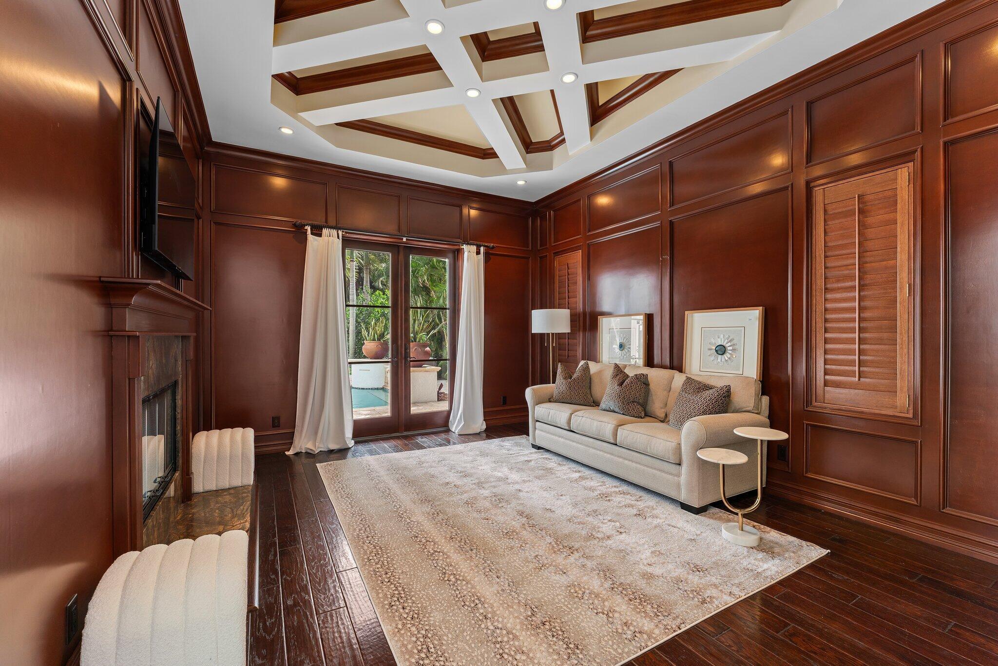 INTRACOASTAL PARK - Residential