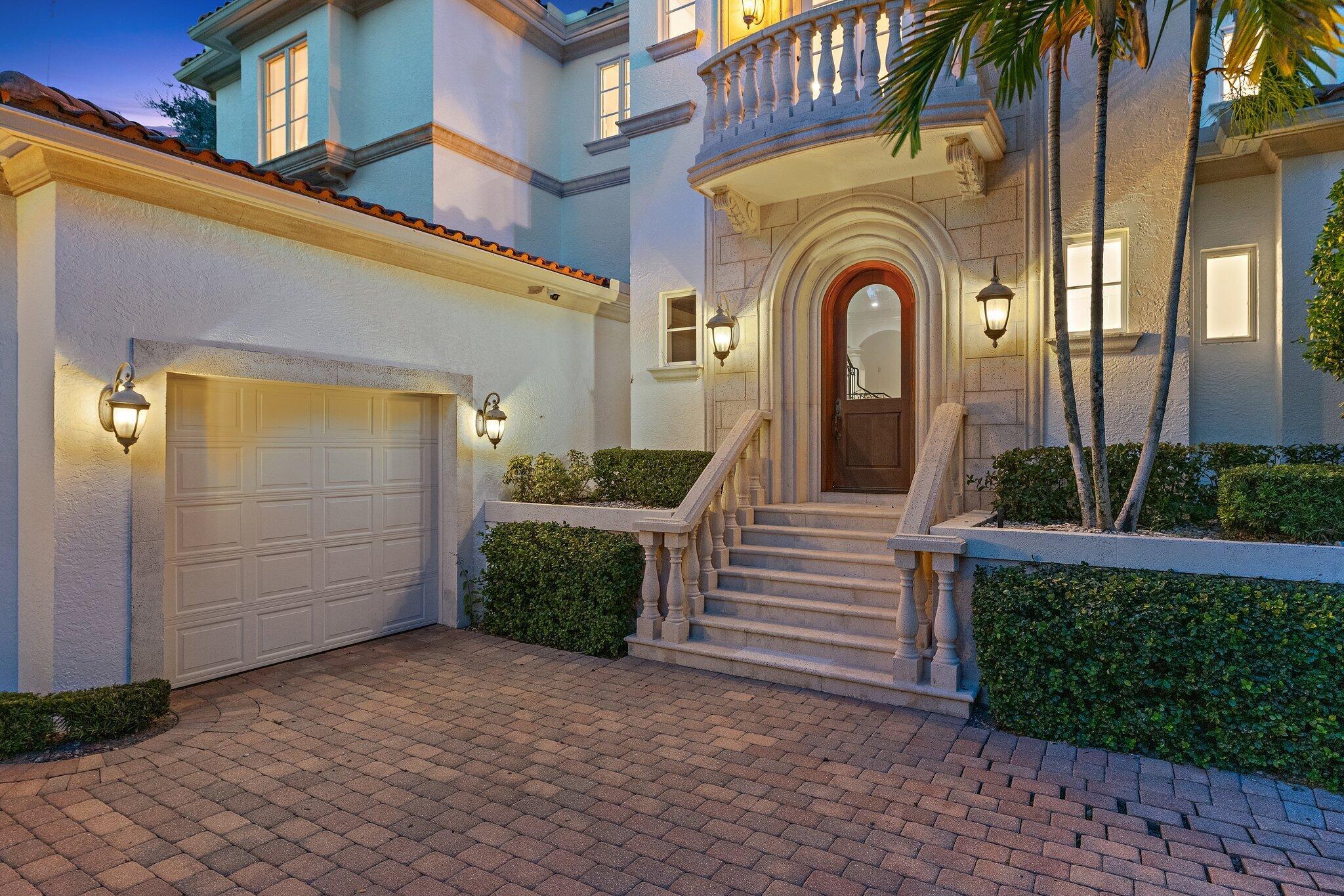 INTRACOASTAL PARK - Residential