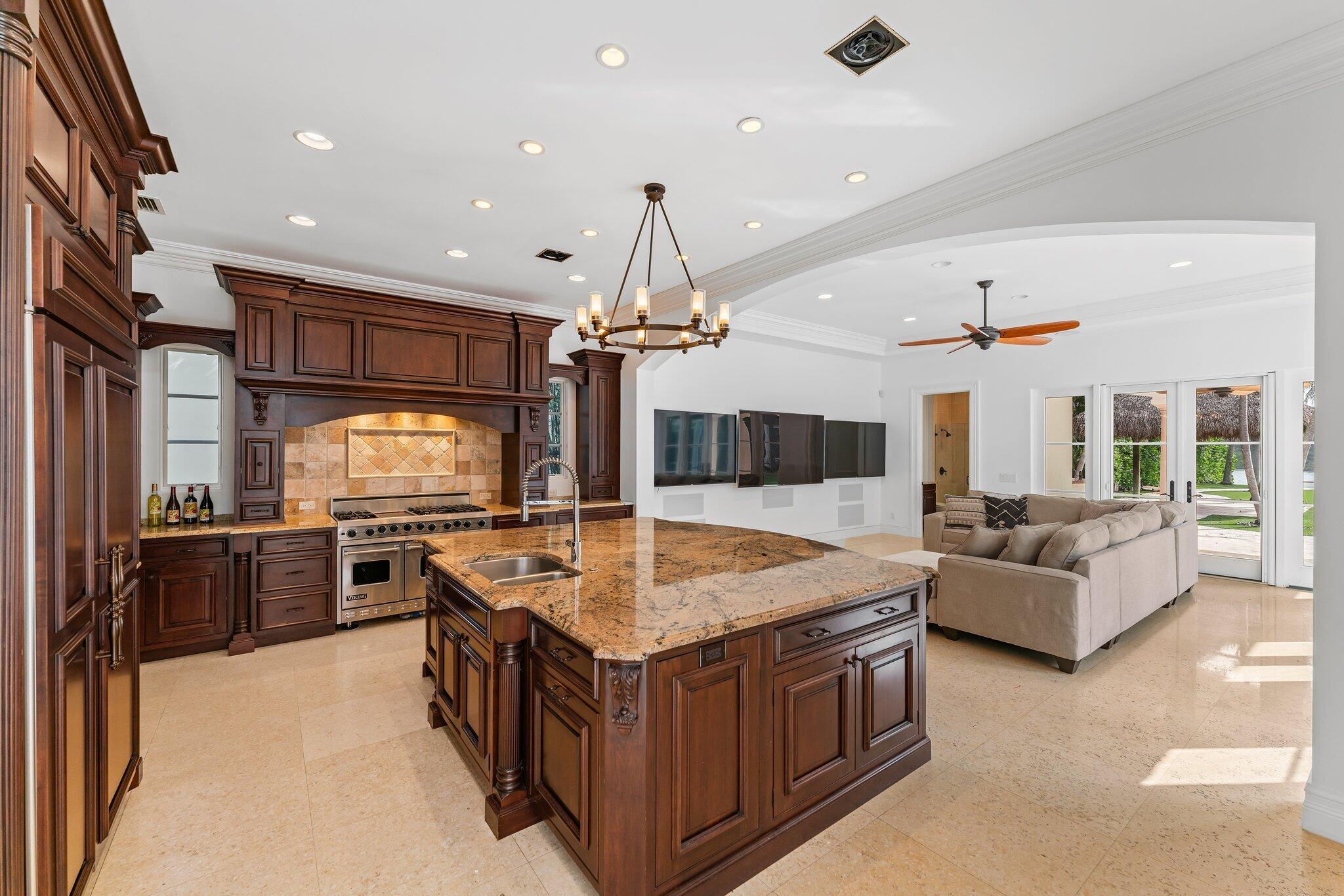 INTRACOASTAL PARK - Residential