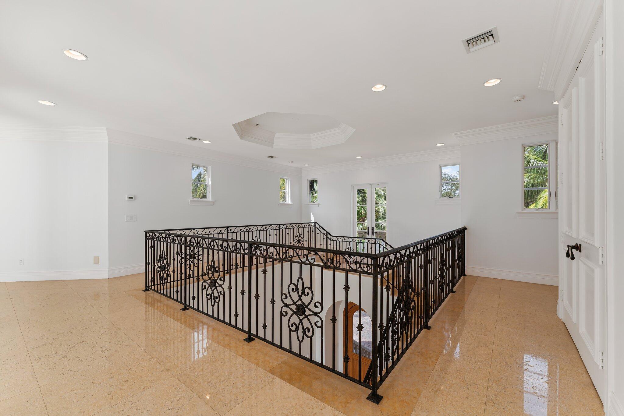 INTRACOASTAL PARK - Residential