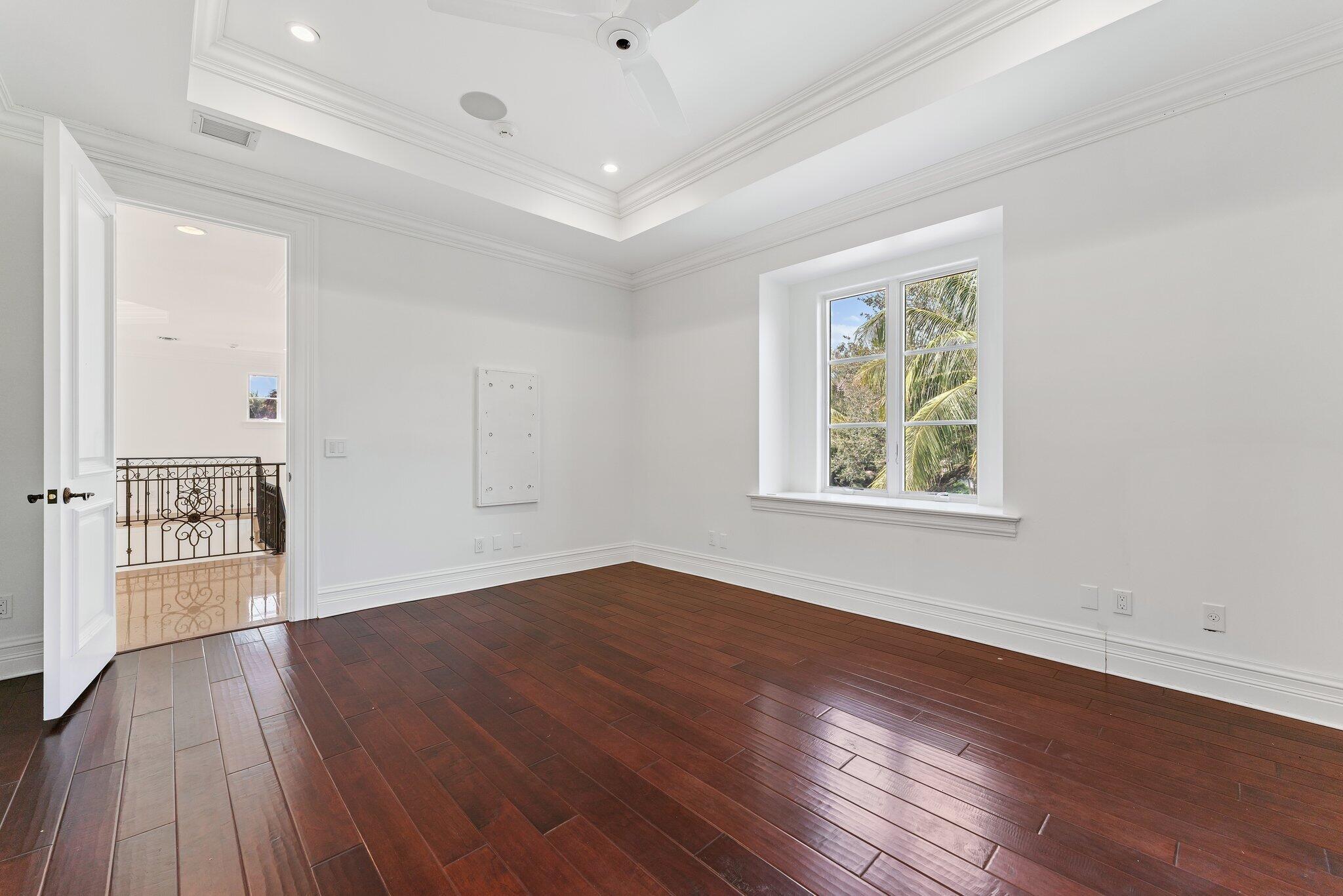 INTRACOASTAL PARK - Residential