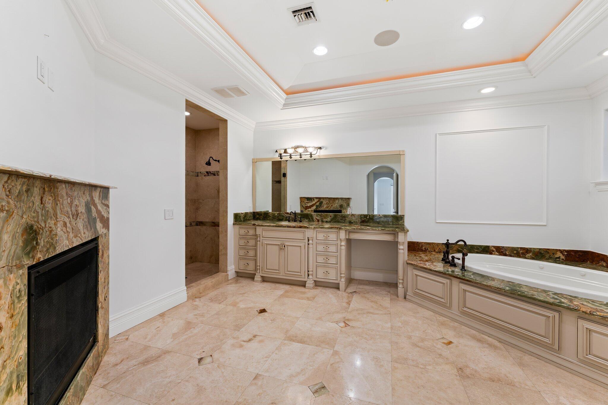 INTRACOASTAL PARK - Residential