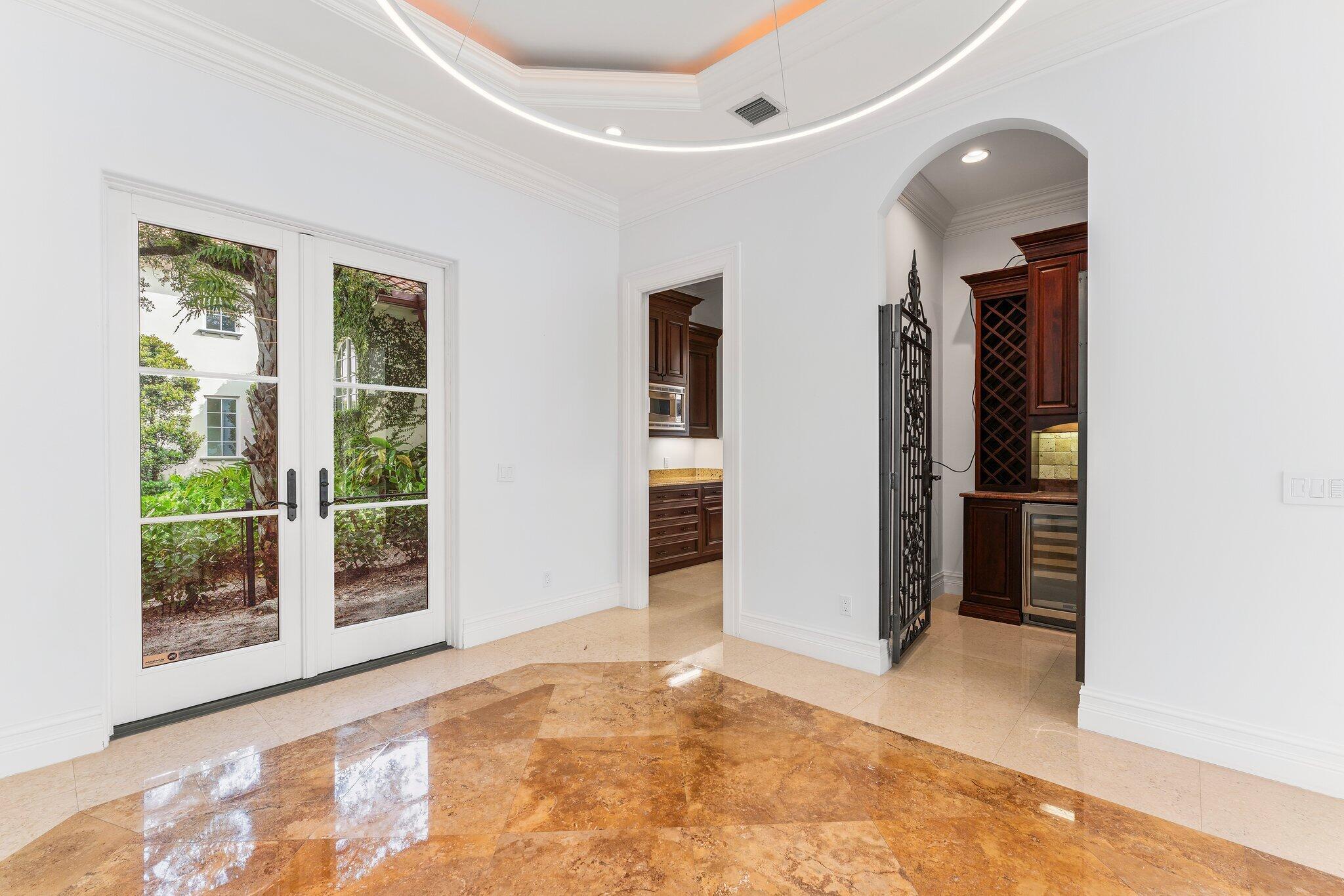 INTRACOASTAL PARK - Residential