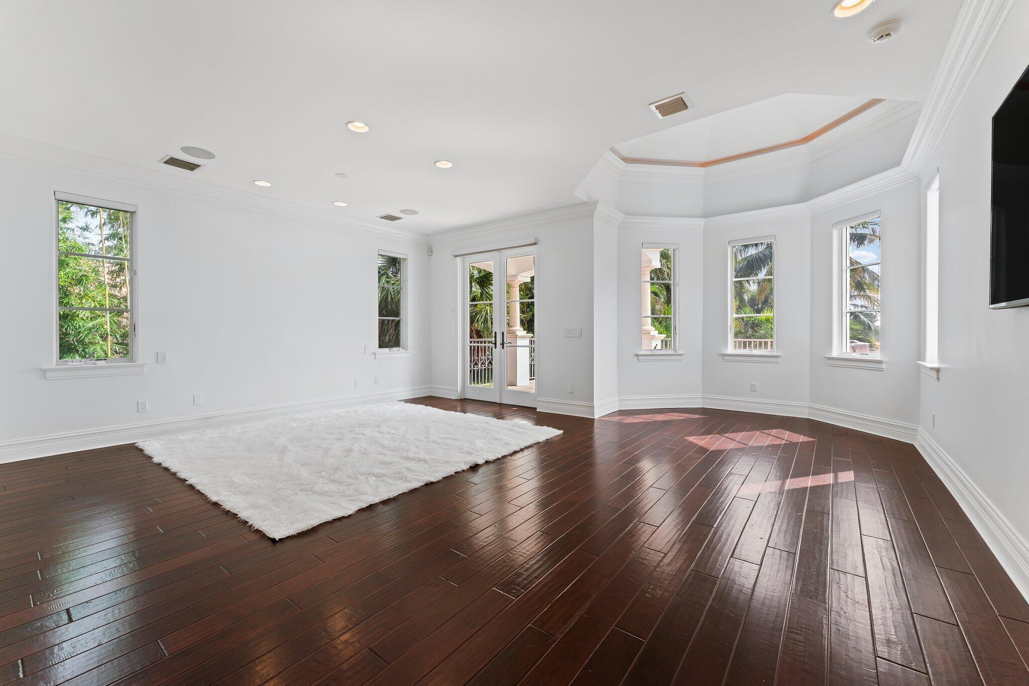 INTRACOASTAL PARK - Residential