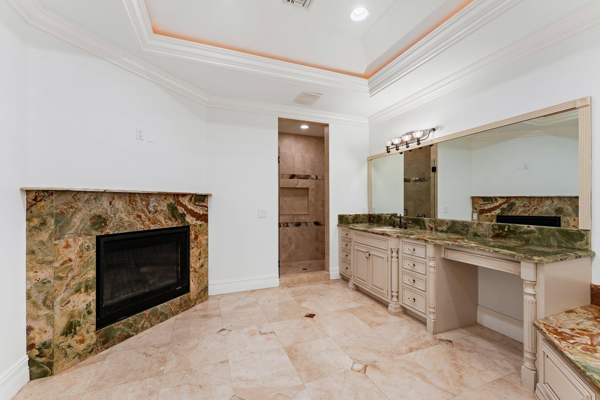 INTRACOASTAL PARK - Residential