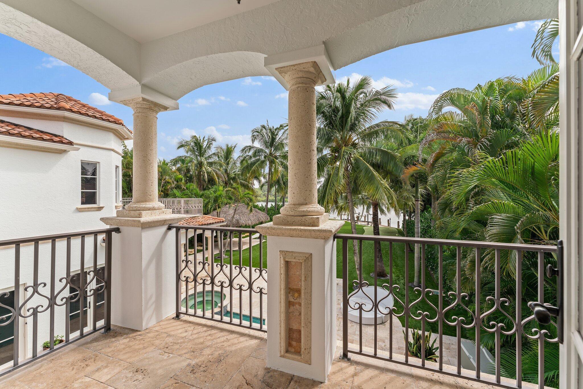 INTRACOASTAL PARK - Residential