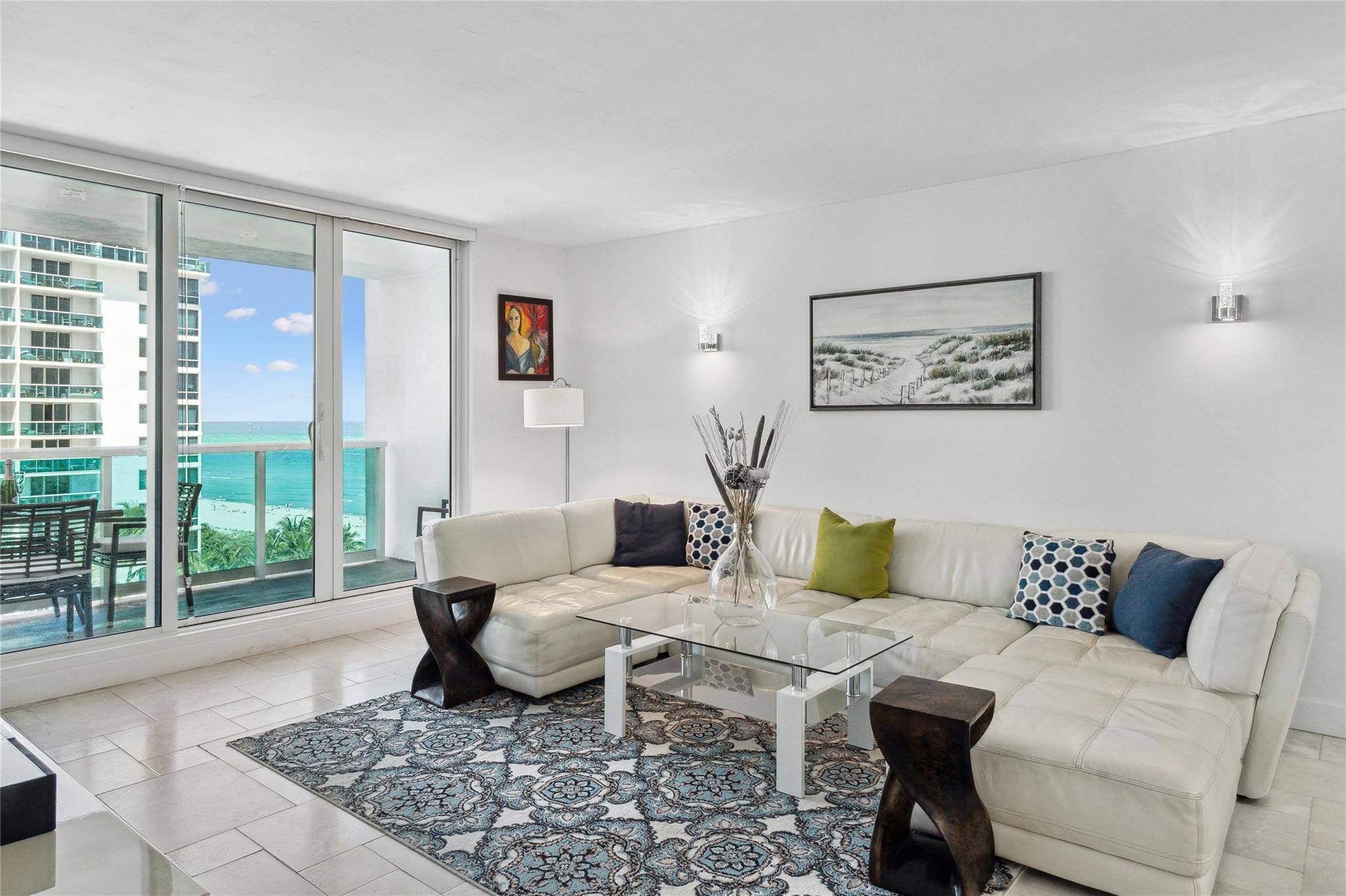 Roney Palace - Residential