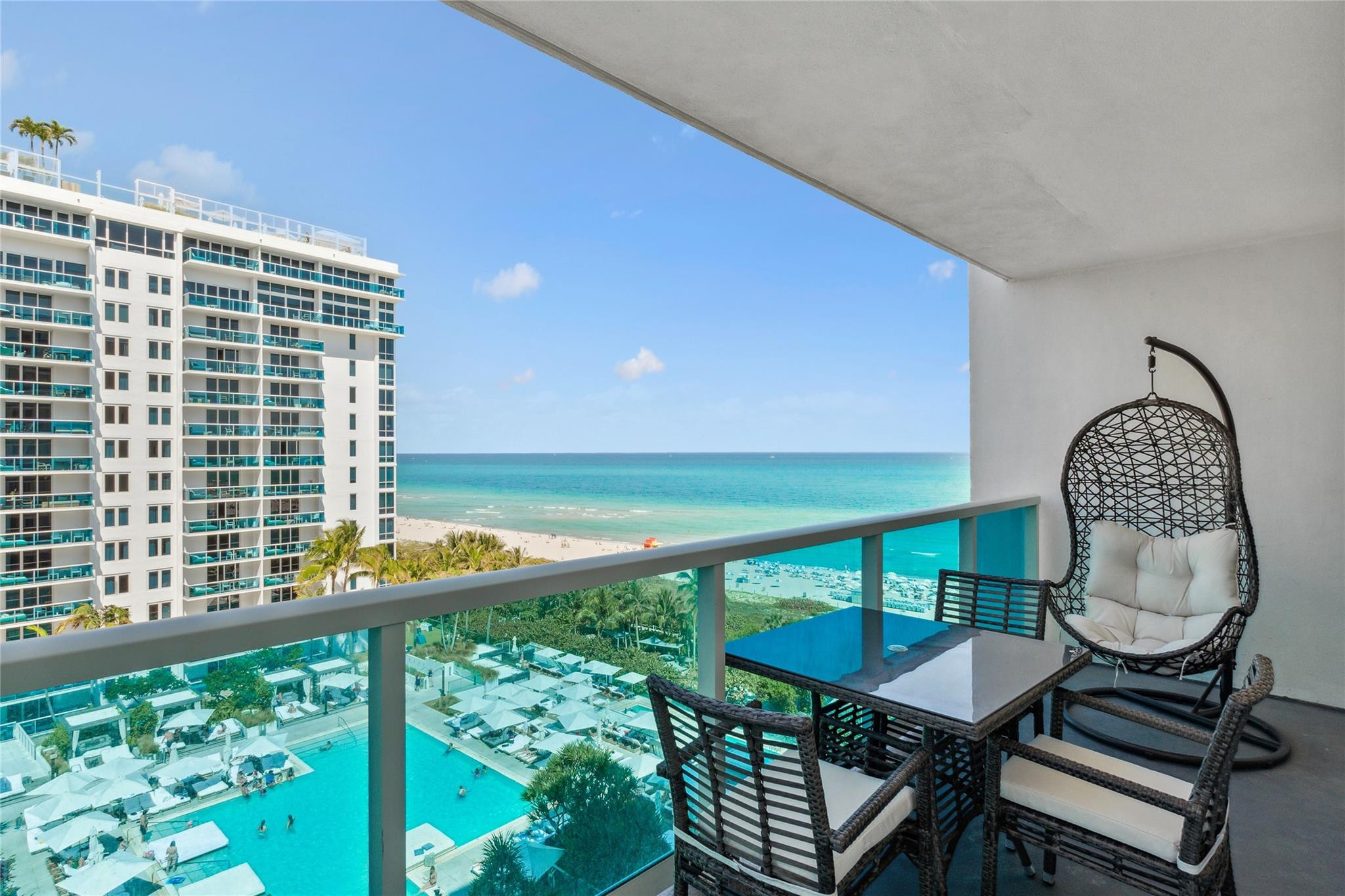 Oversized one bedroom at Roney Palace with breathtaking ocean views from both the living area and bedroom. Features a spacious layout with a work area, large walk-in closet, and private balcony. Units in this line have been converted to 2 bedrooms. Access to 1 Hotel South Beach amenities and 3 pools, beach service, gym, spa, and on-site dining. Flexible rental policy – rents easily. Great for investors or end-users. Reach out for more details and a video walkthrough.