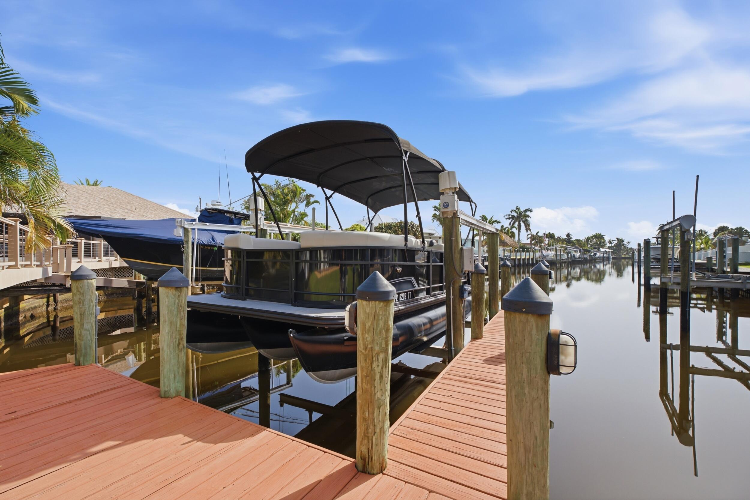 LIGHTHOUSE POINT - Residential