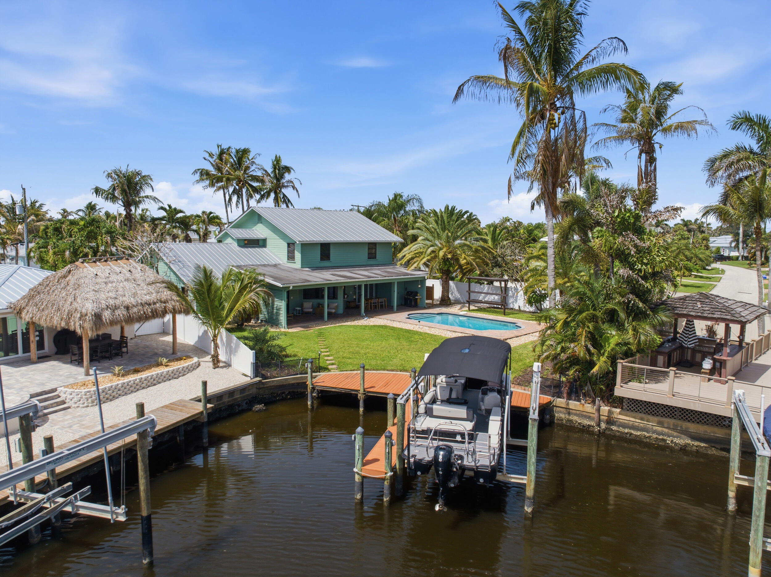 LIGHTHOUSE POINT - Residential