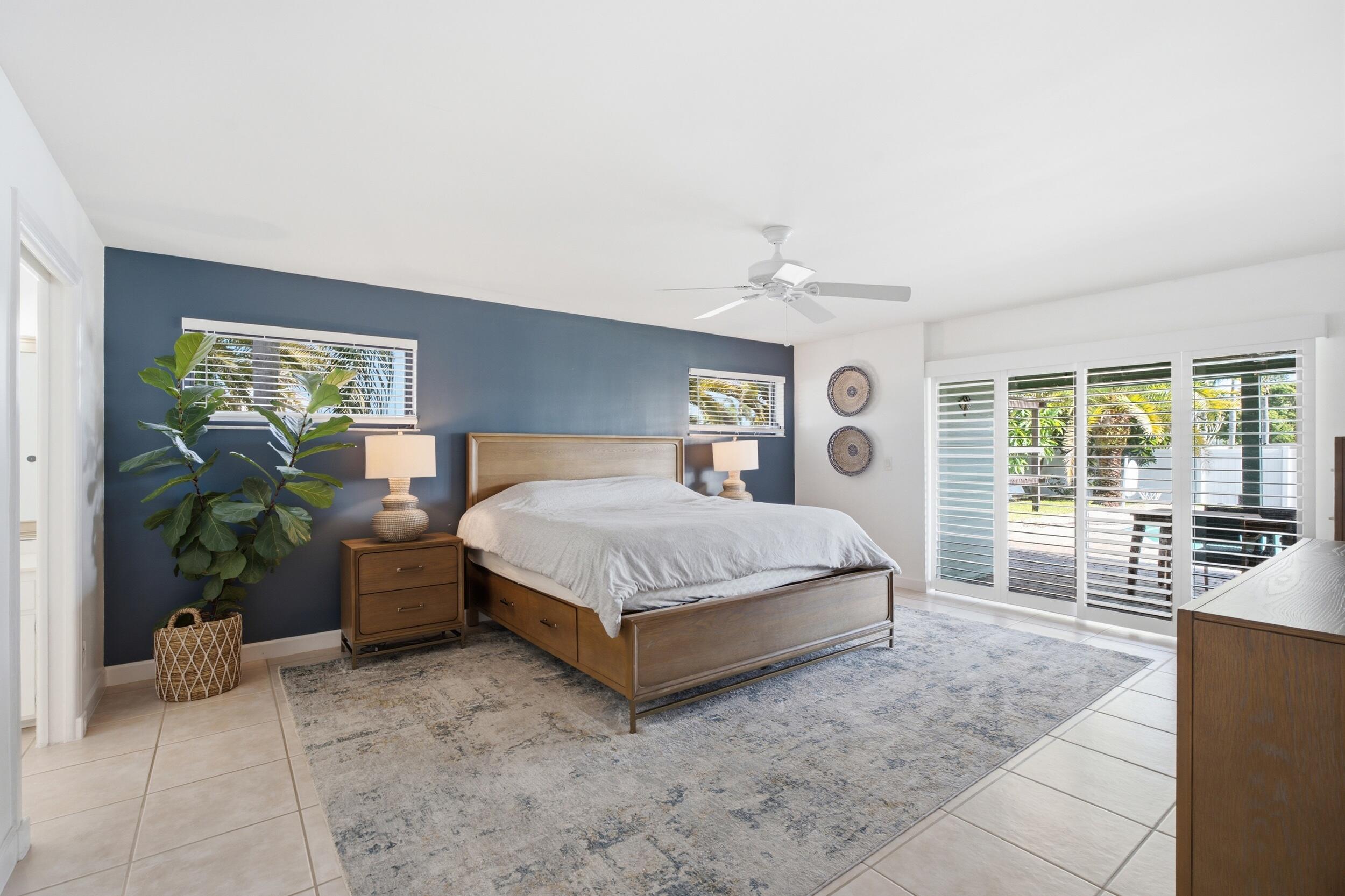 LIGHTHOUSE POINT - Residential