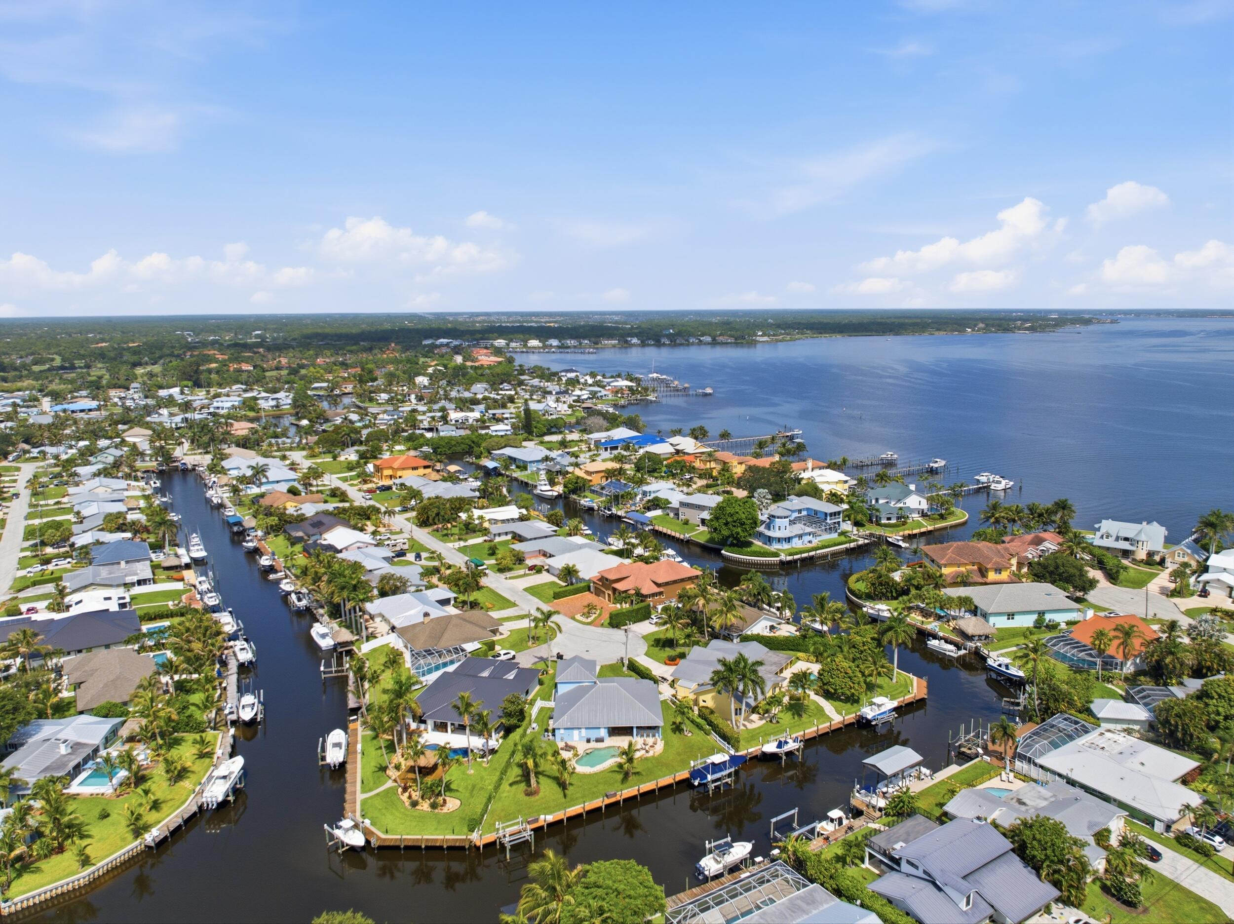 LIGHTHOUSE POINT - Residential