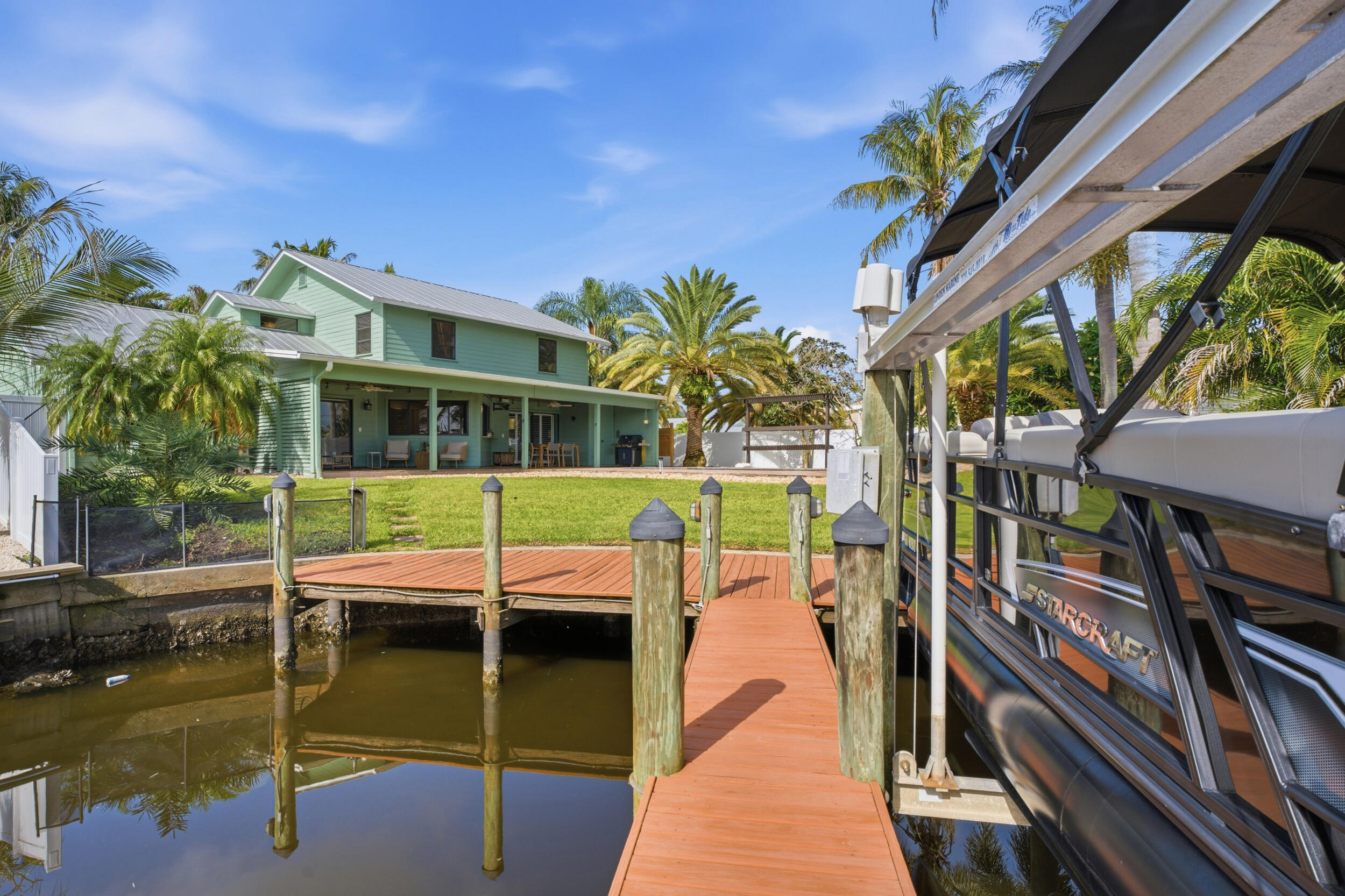 LIGHTHOUSE POINT - Residential