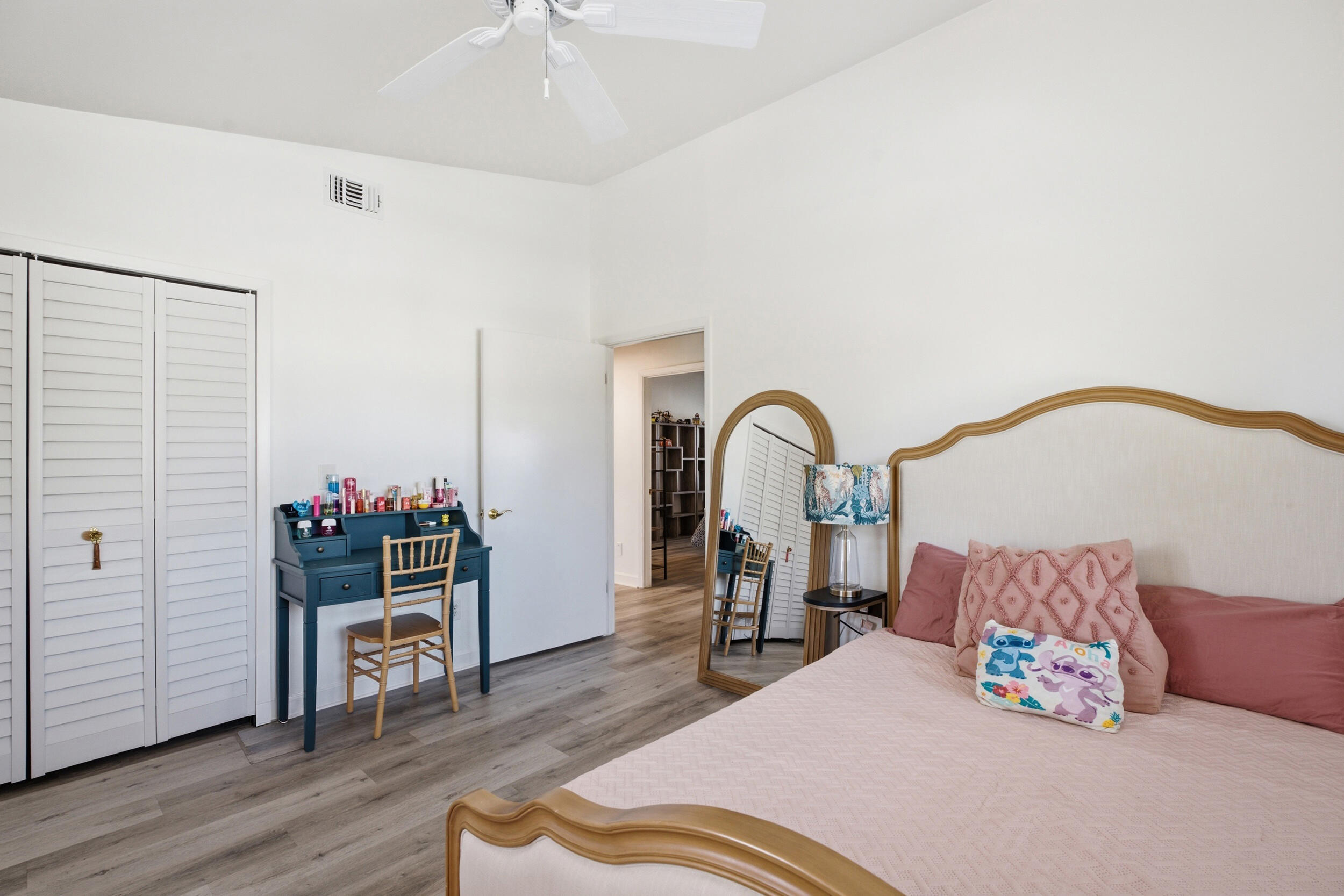 LIGHTHOUSE POINT - Residential