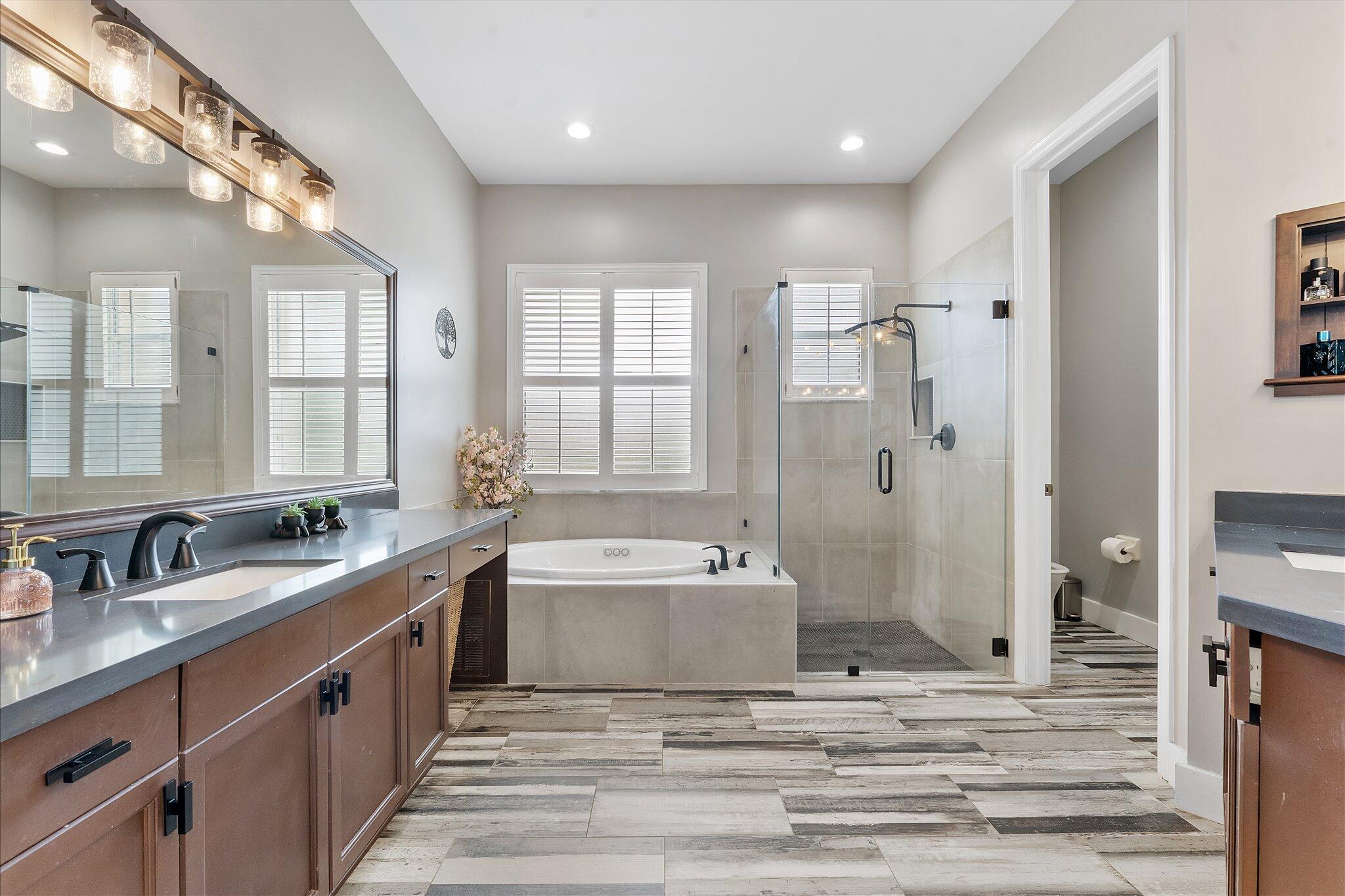 HERON BAY EAST - Residential