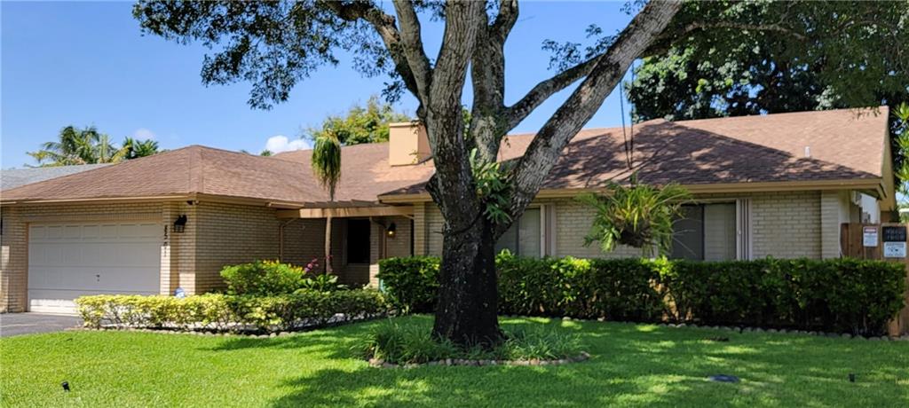 Rolling Hills Lake Estate - Residential