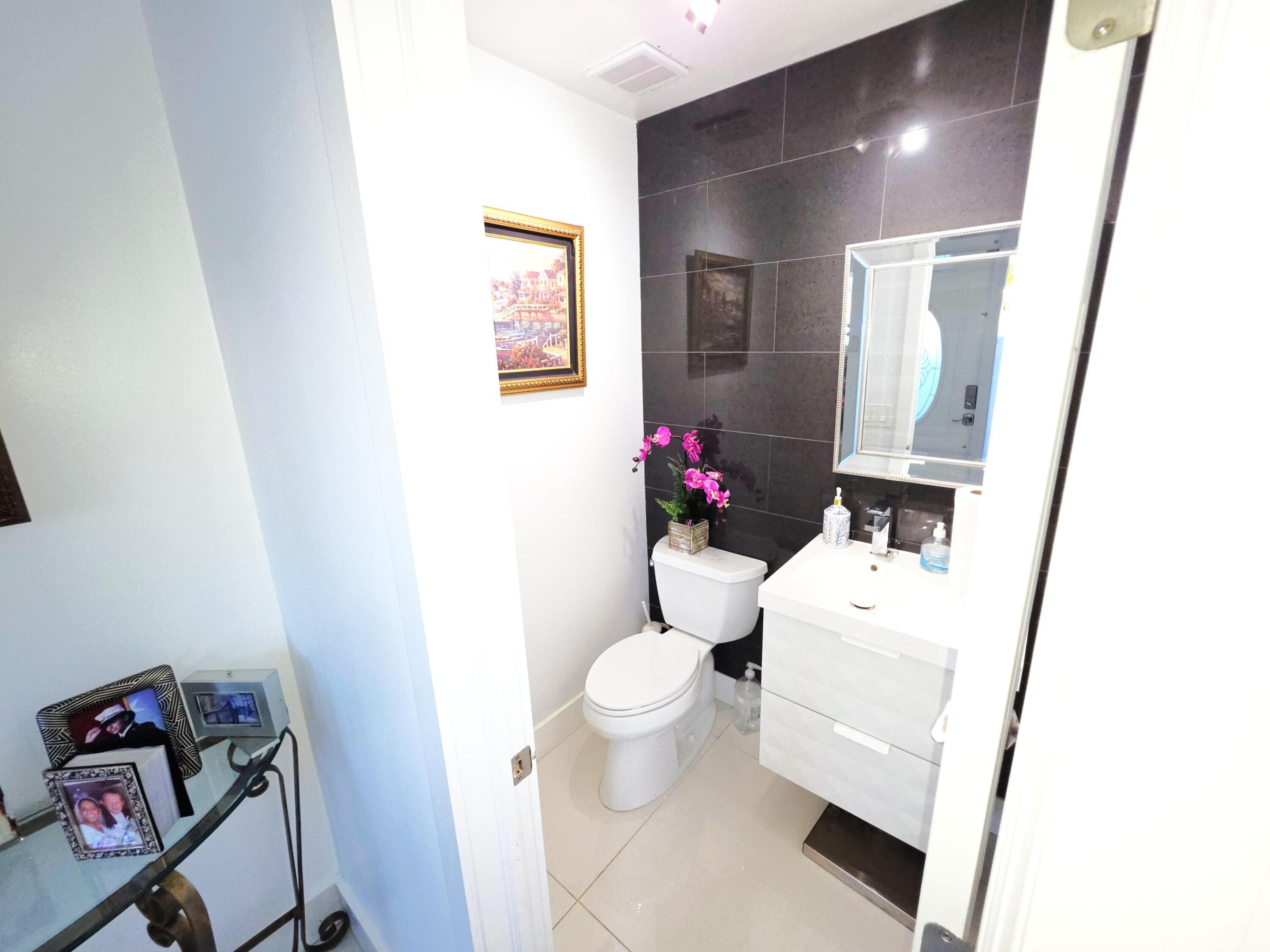 PRINCETON PLACE TOWNHOMES - Residential