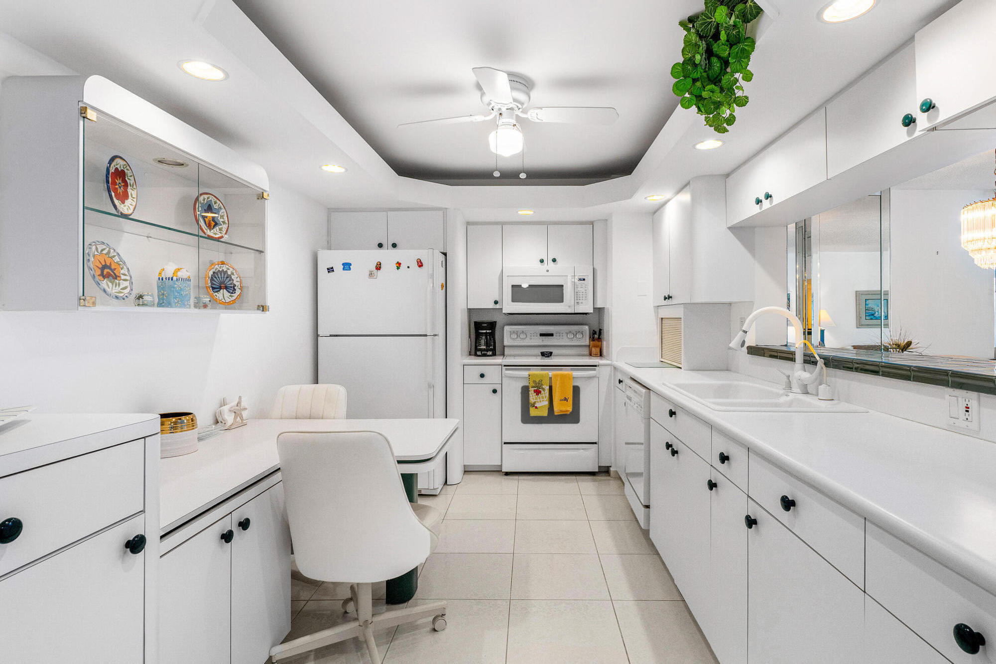 OPAL TOWERS CONDO - Residential