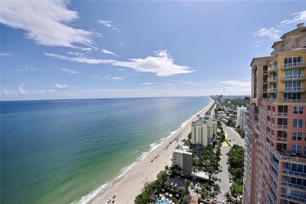 THE PALMS - Residential