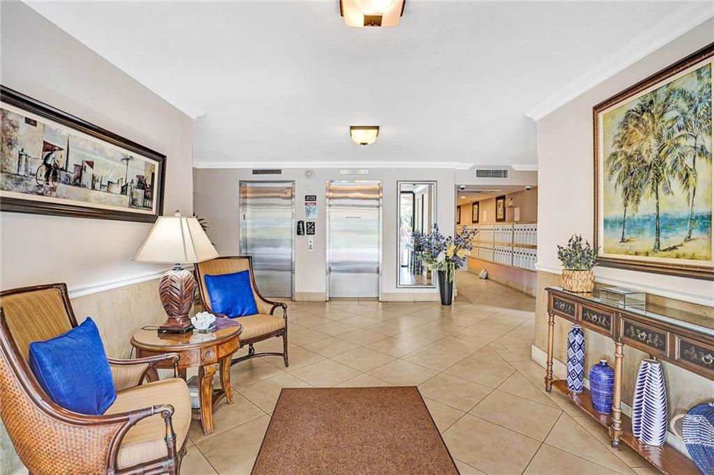 Palm-Aire Country Club - Residential