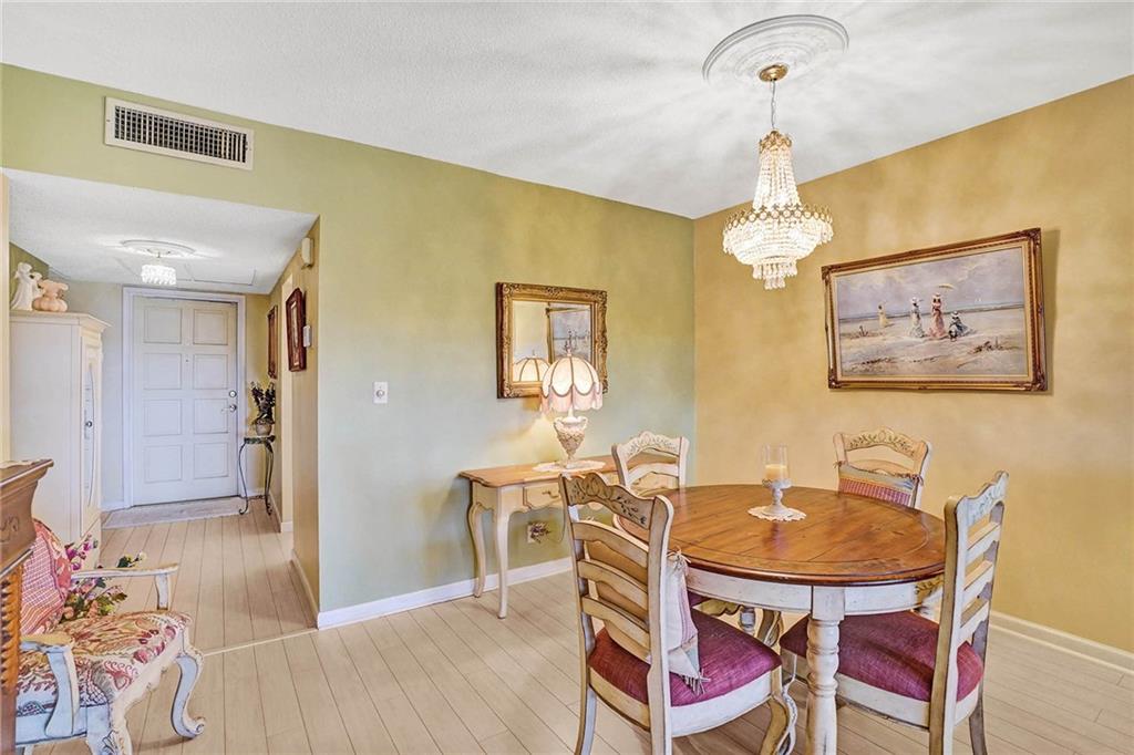 Palm-Aire Country Club - Residential