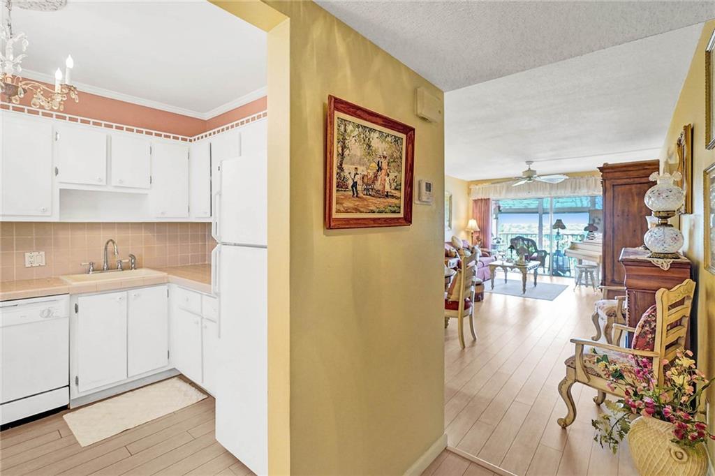 Palm-Aire Country Club - Residential