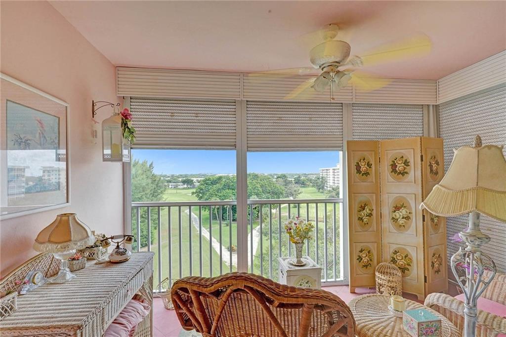 Palm-Aire Country Club - Residential