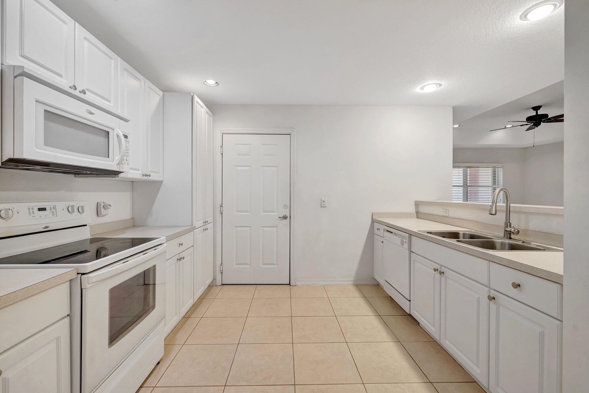 THE PRESERVE AT THE SAVANNAHS CONDOMINIUM - Residential