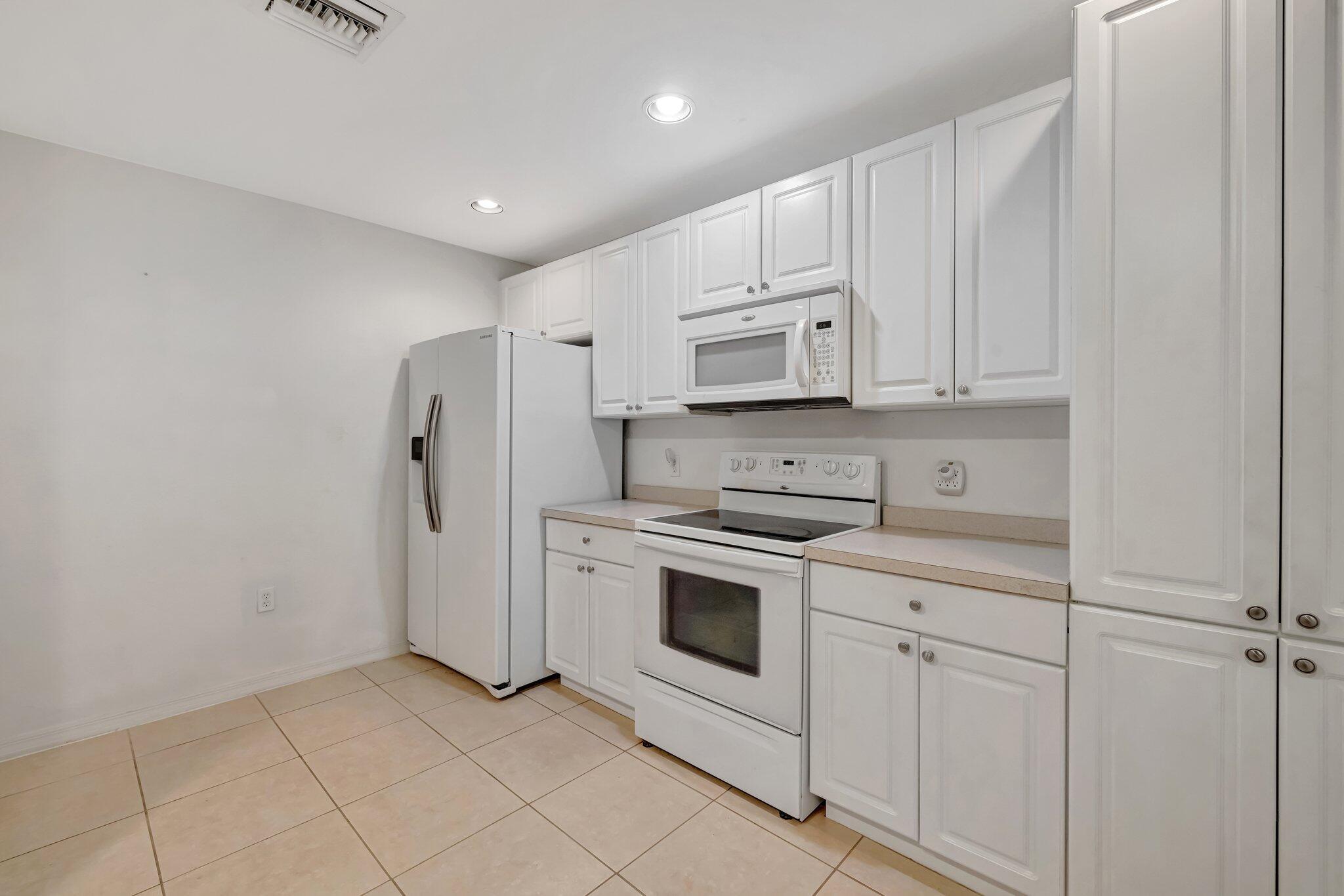 THE PRESERVE AT THE SAVANNAHS CONDOMINIUM - Residential