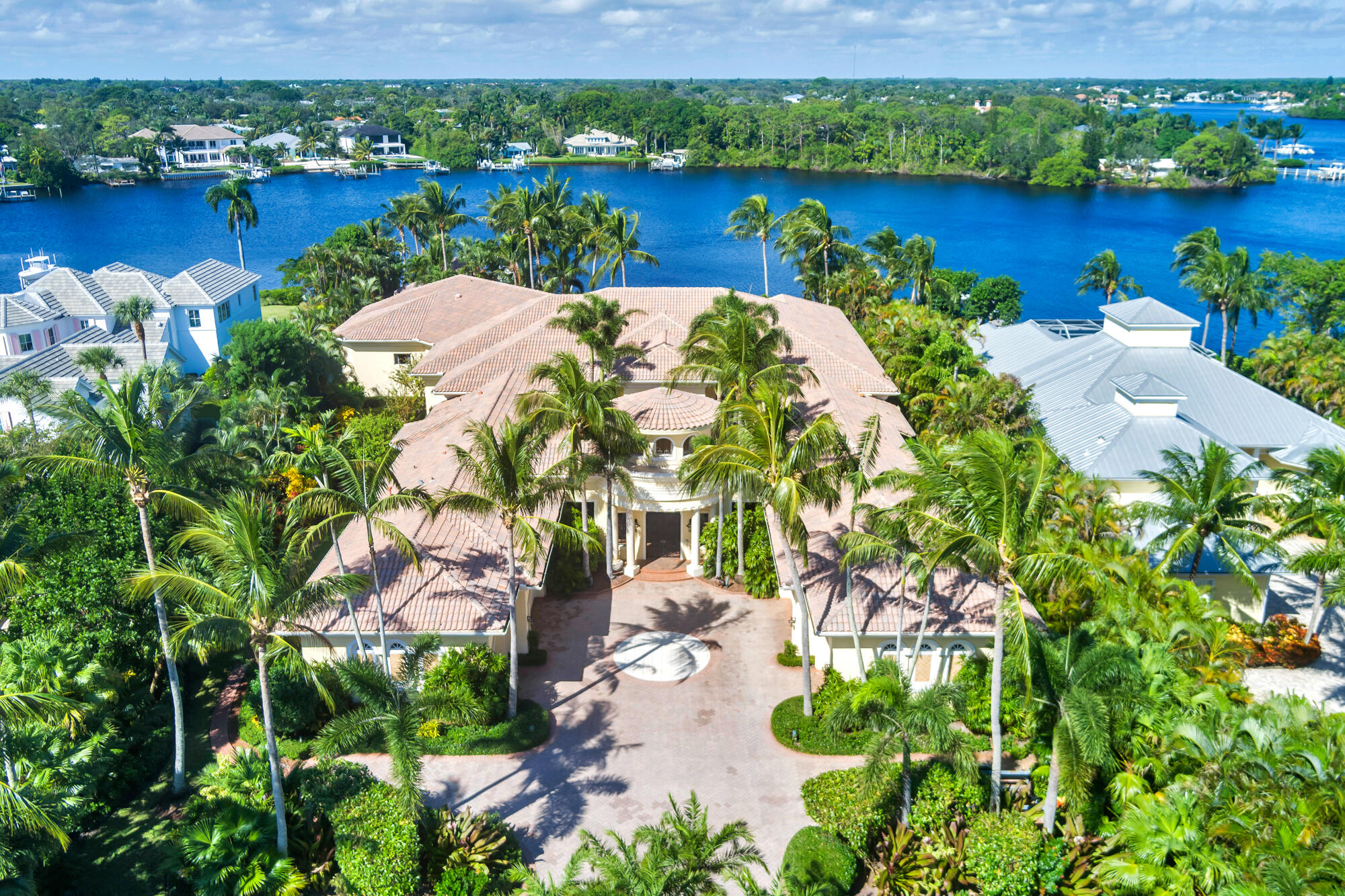 RIVERSIDE ON THE LOXAHATCHEE - Residential