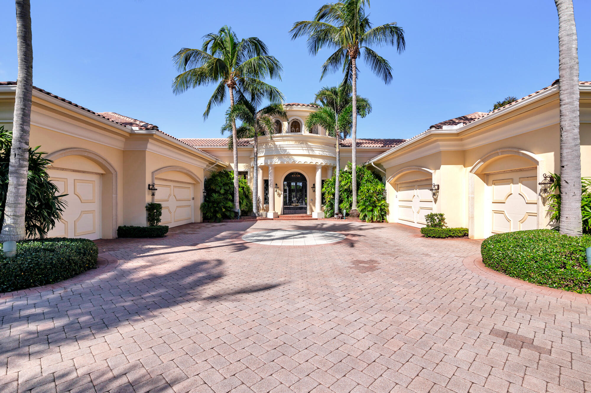 RIVERSIDE ON THE LOXAHATCHEE - Residential